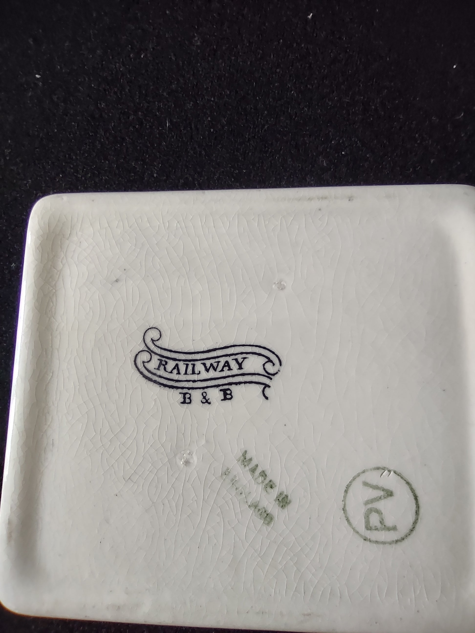 Vintage Ceramic Lidded Keepsake Box Railway B & B Steam Engine England (Lot 5809