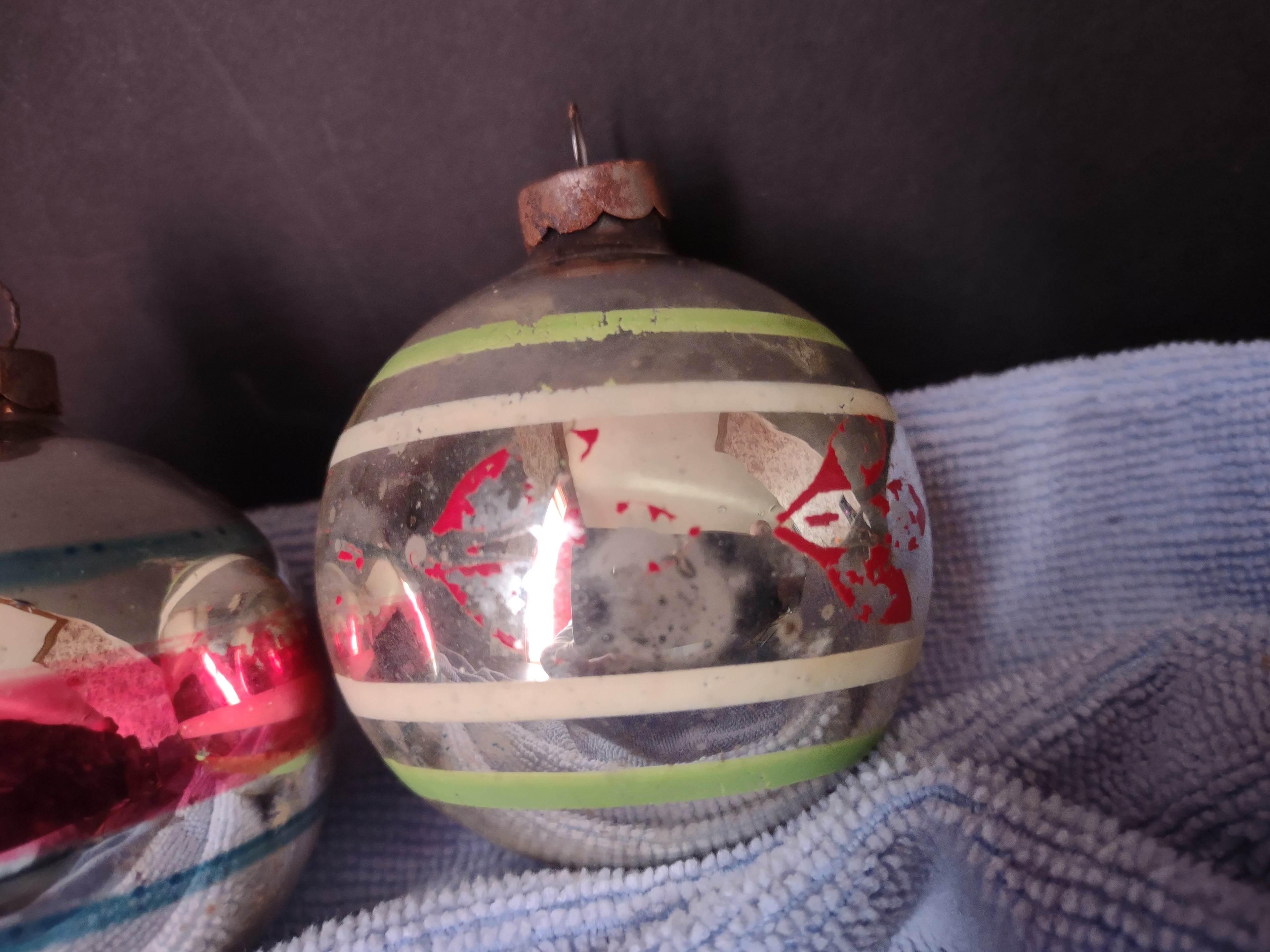 Vintage Christmas Ball Ornaments Shiny Brite x 4 IMPERFECT 3" Silvered (lot 3446