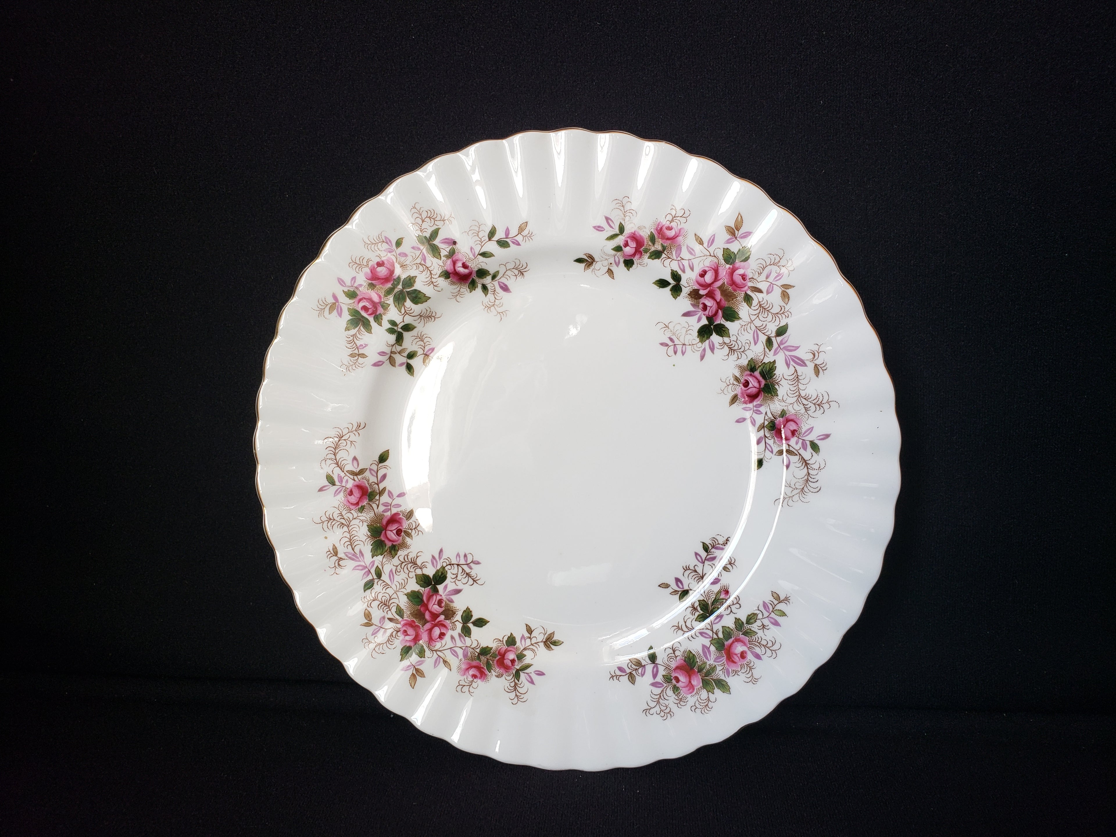 Vintage Royal Albert Salad Plate Lavender Rose 8-1/4" Bone China(lot 2045)