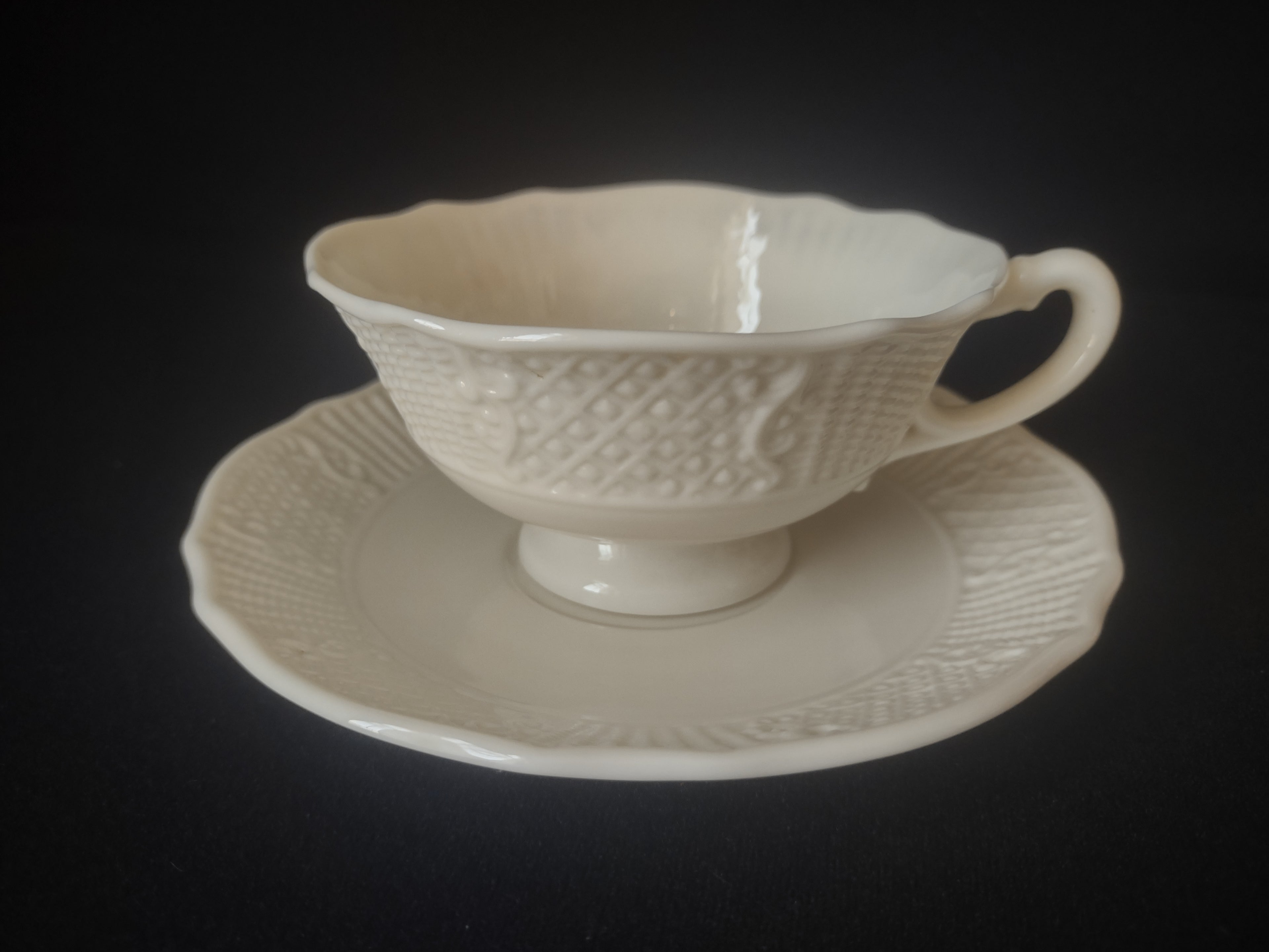 Vintage Lenox Washington Wakefield Tea Cup with Saucer (lot 1820)