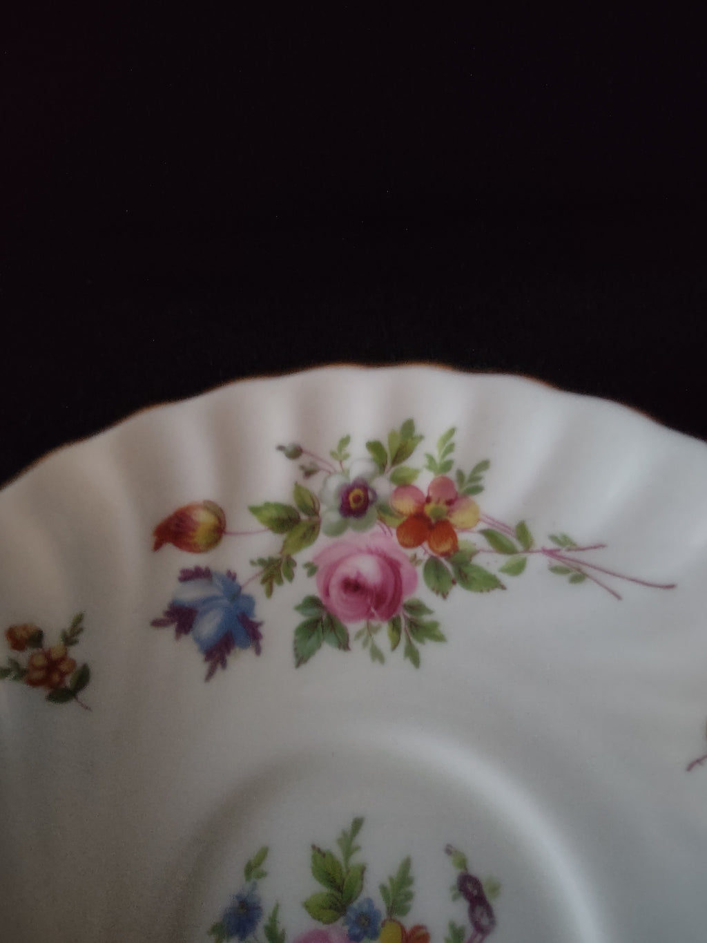 Vintage Minton Marlow Saucer Bone China Floral Scalloped (Lot 5506)