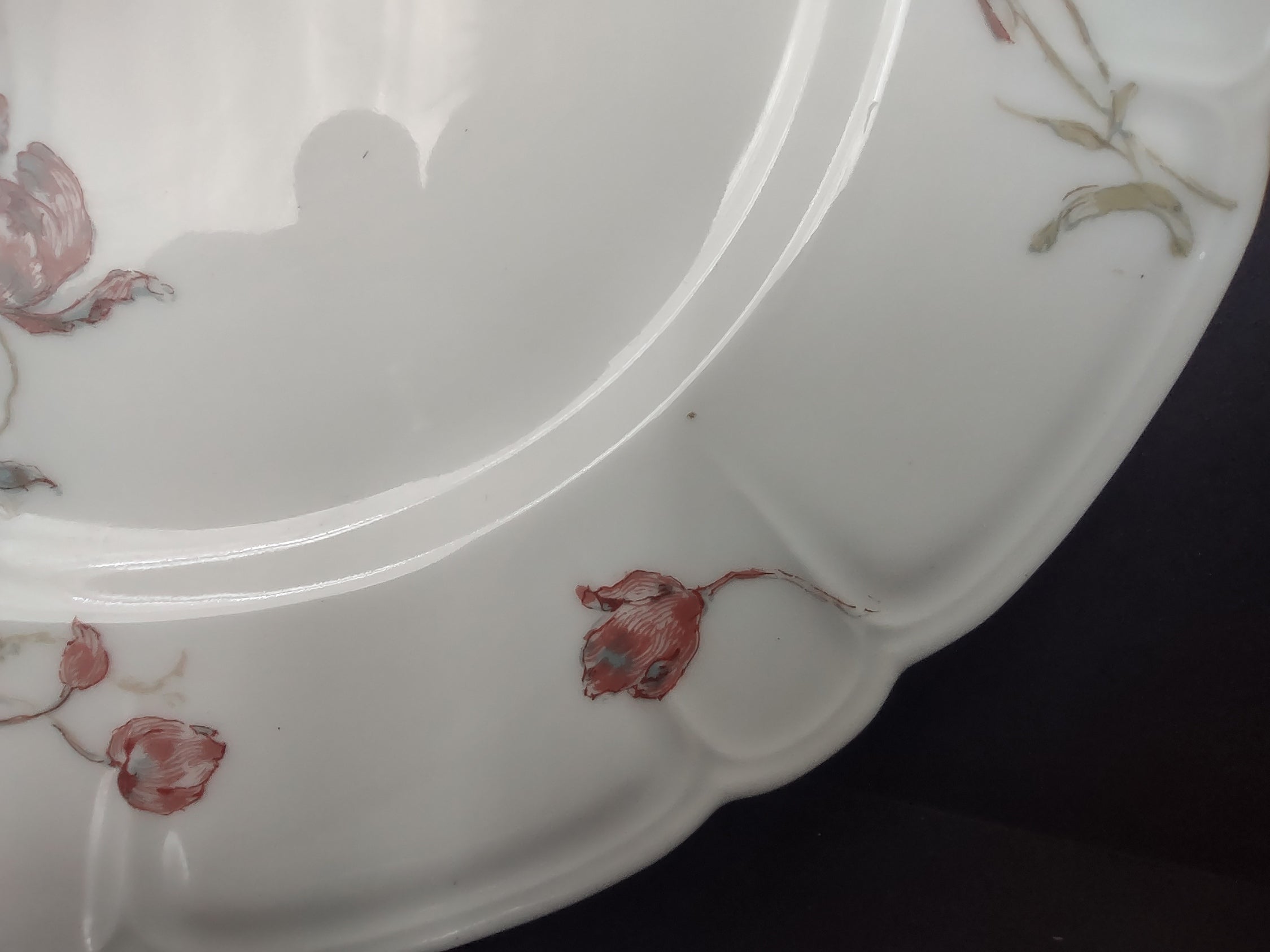 Antique 1889 Haviland Limoges Blue Red Flower Dessert/Salad Plate (lot 948)