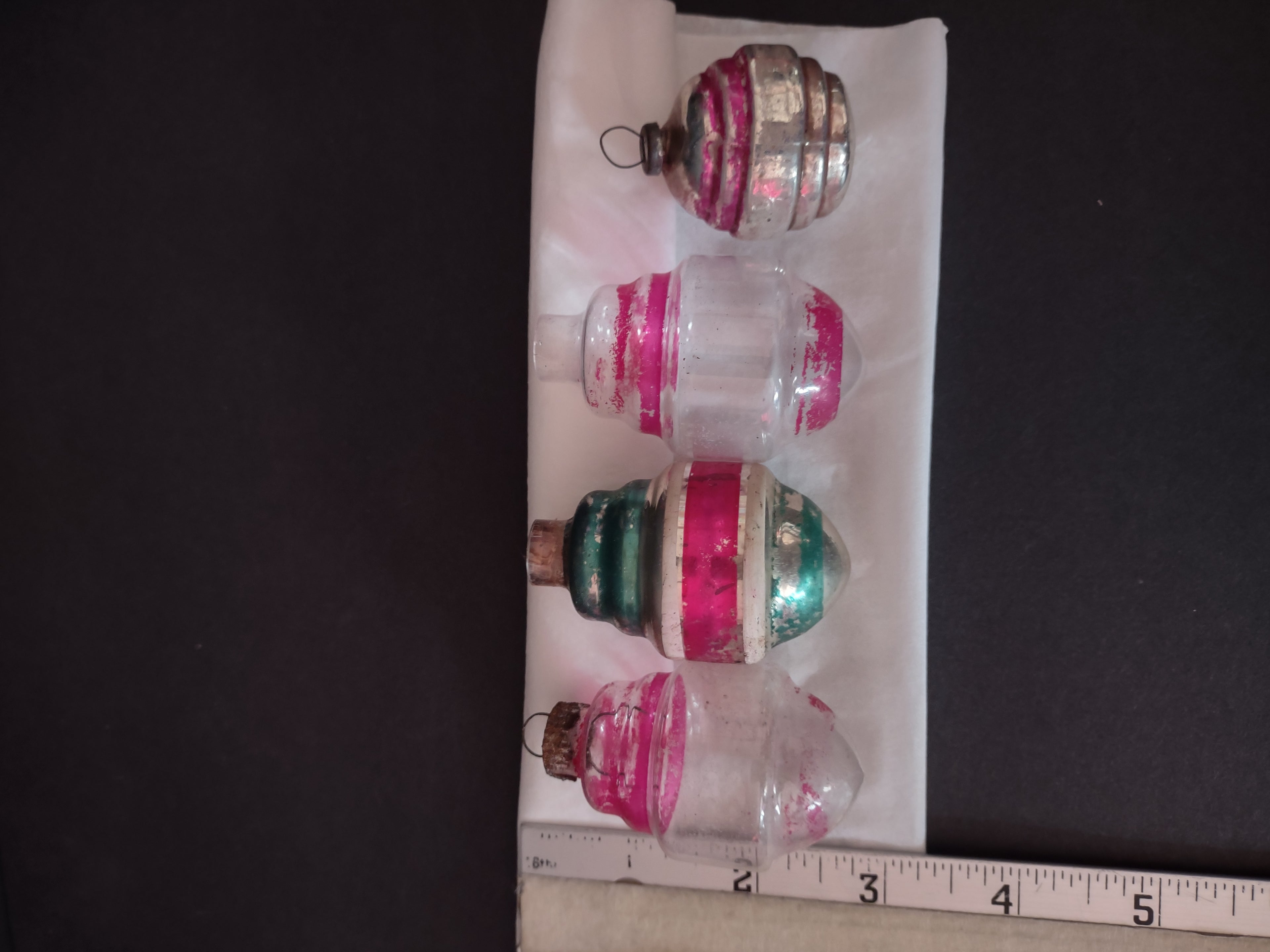 Christmas Shiny Brite Glass Ornaments Silver Non Silver Missing Tops (Lot 4745)