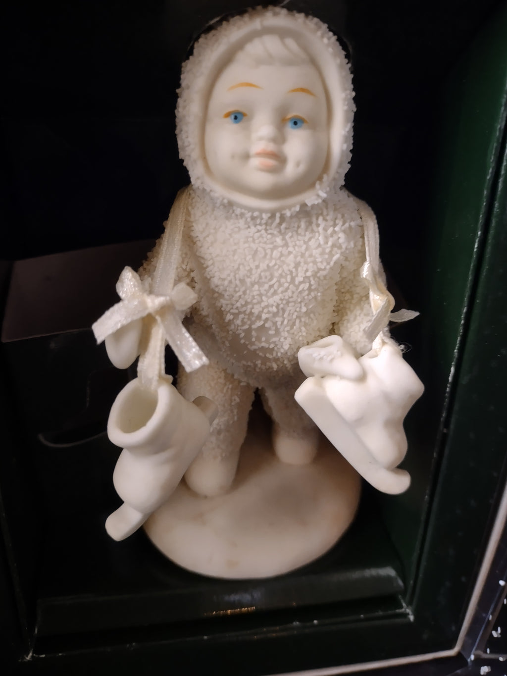 Vintage Christmas Snowbabies Winter Tales "Lets Go Skating" (lot 1444)