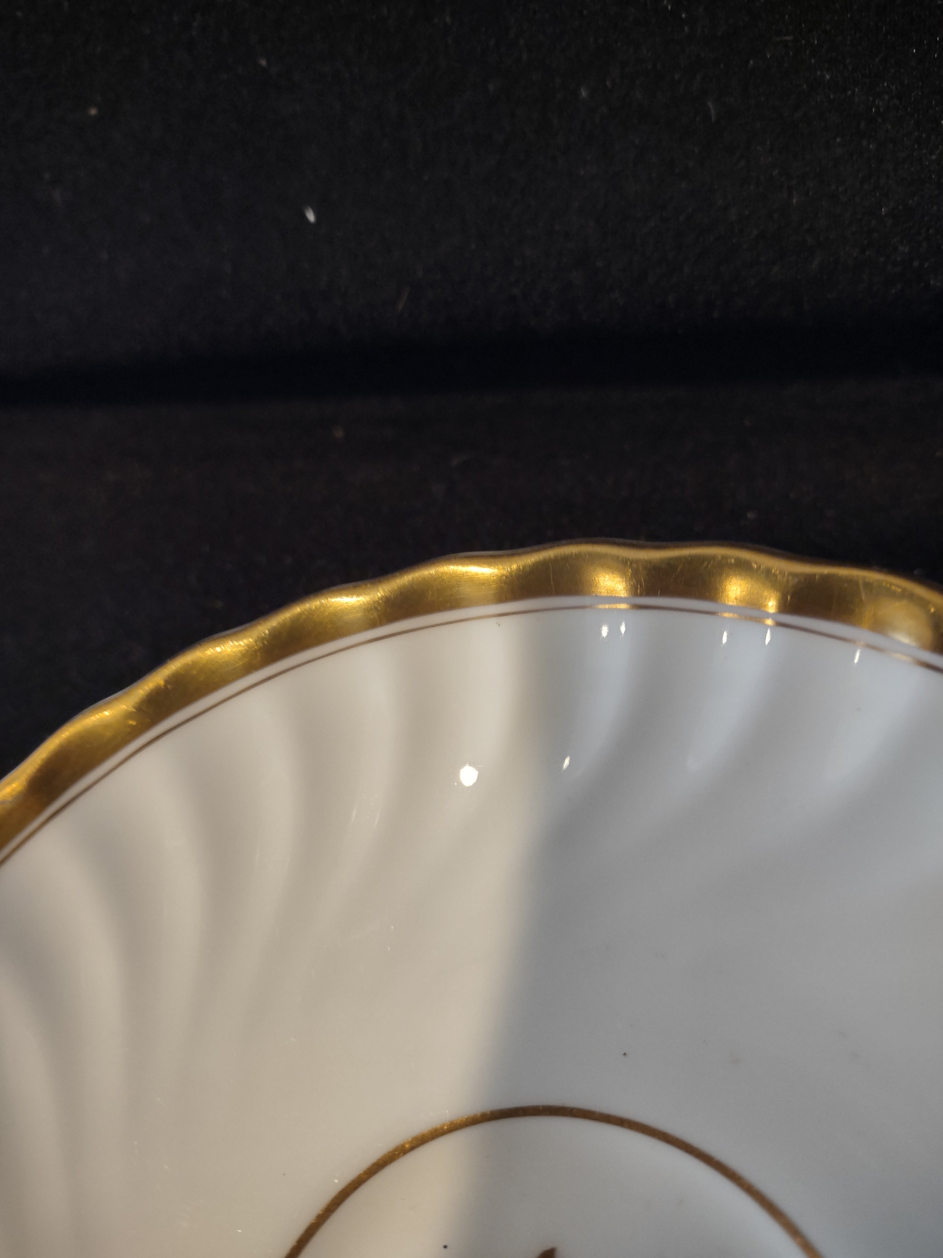 Vintage Minton Gold Rose Saucer Bone China Fluted Edge Gold Trim (Lot 5431)