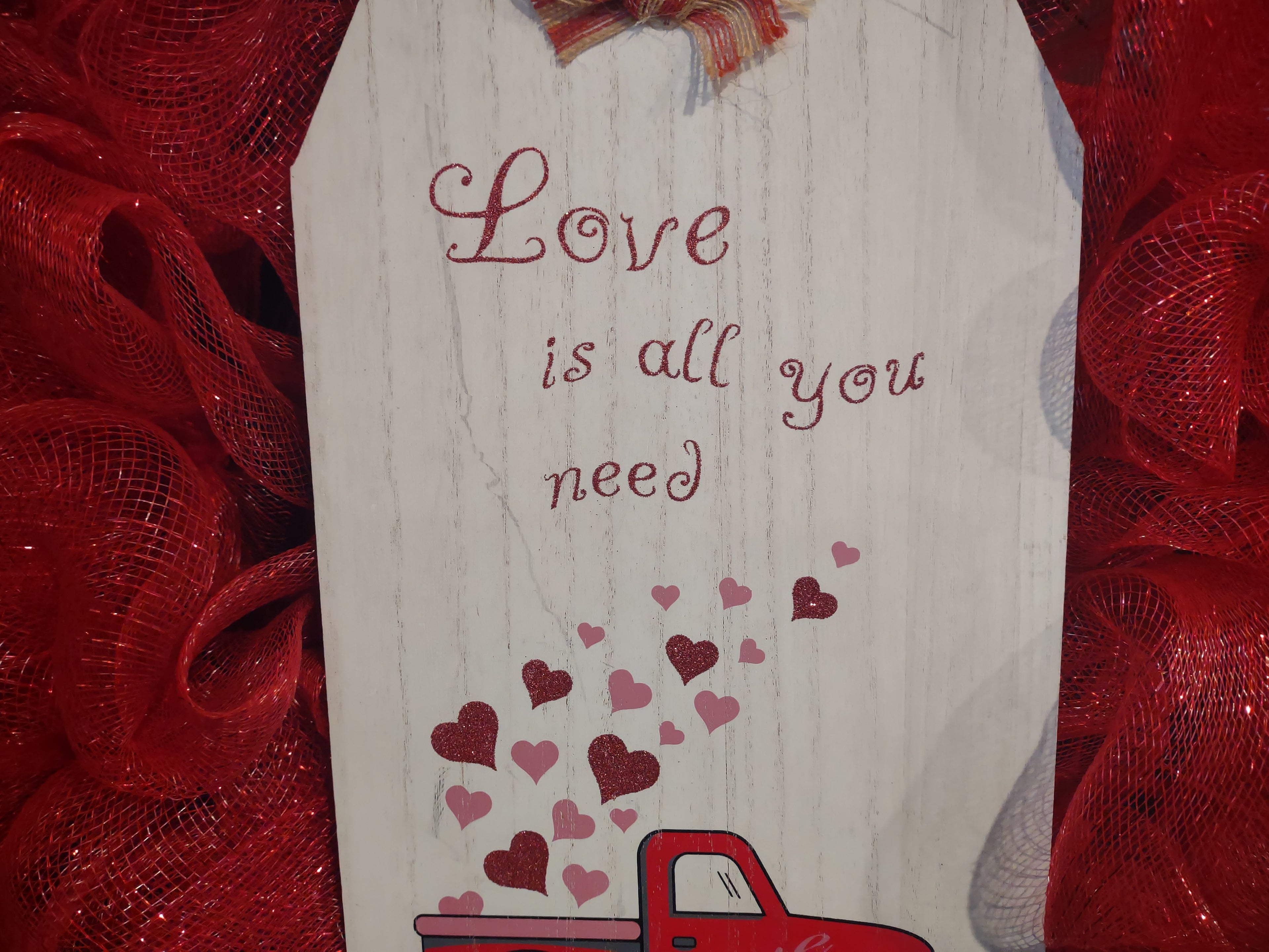 Valentines Day Red Truck Mesh Ribbon Wreath 22" (lot 1386)