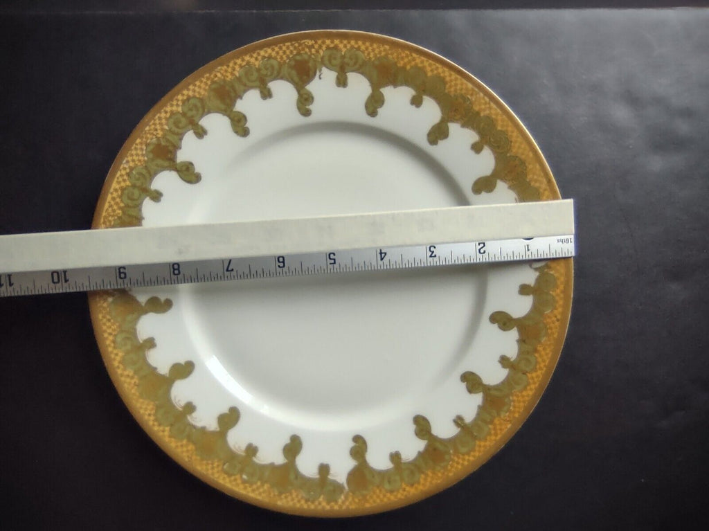 Haviland Limoges Gold Trim Green Design Dinner Plate (lot 626)