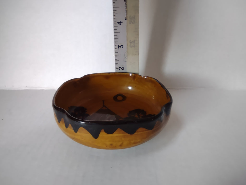 Vintage Small Ceramic Footed Bowl Brown Tippi in the Woods Theme (lot 5327)