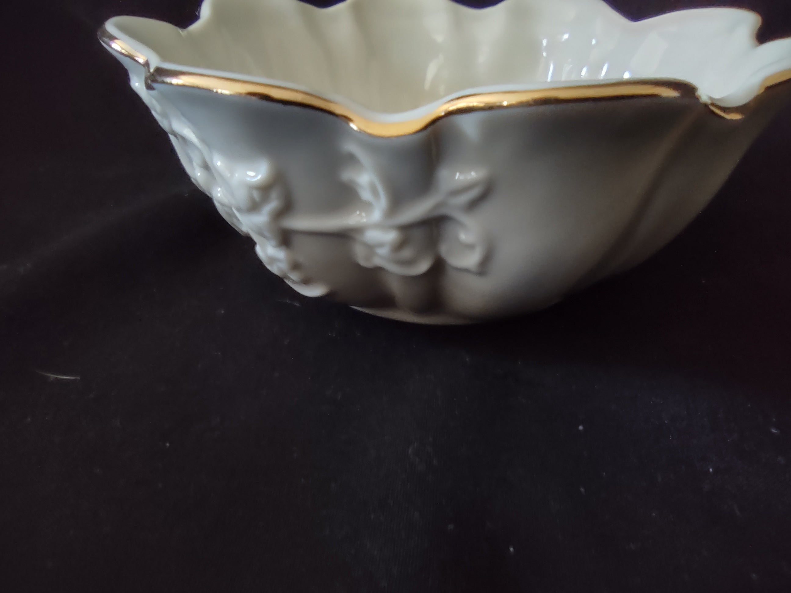 Vintage Lenox Small Serving Round Bowl Grape Leaves Design (lot 1988)