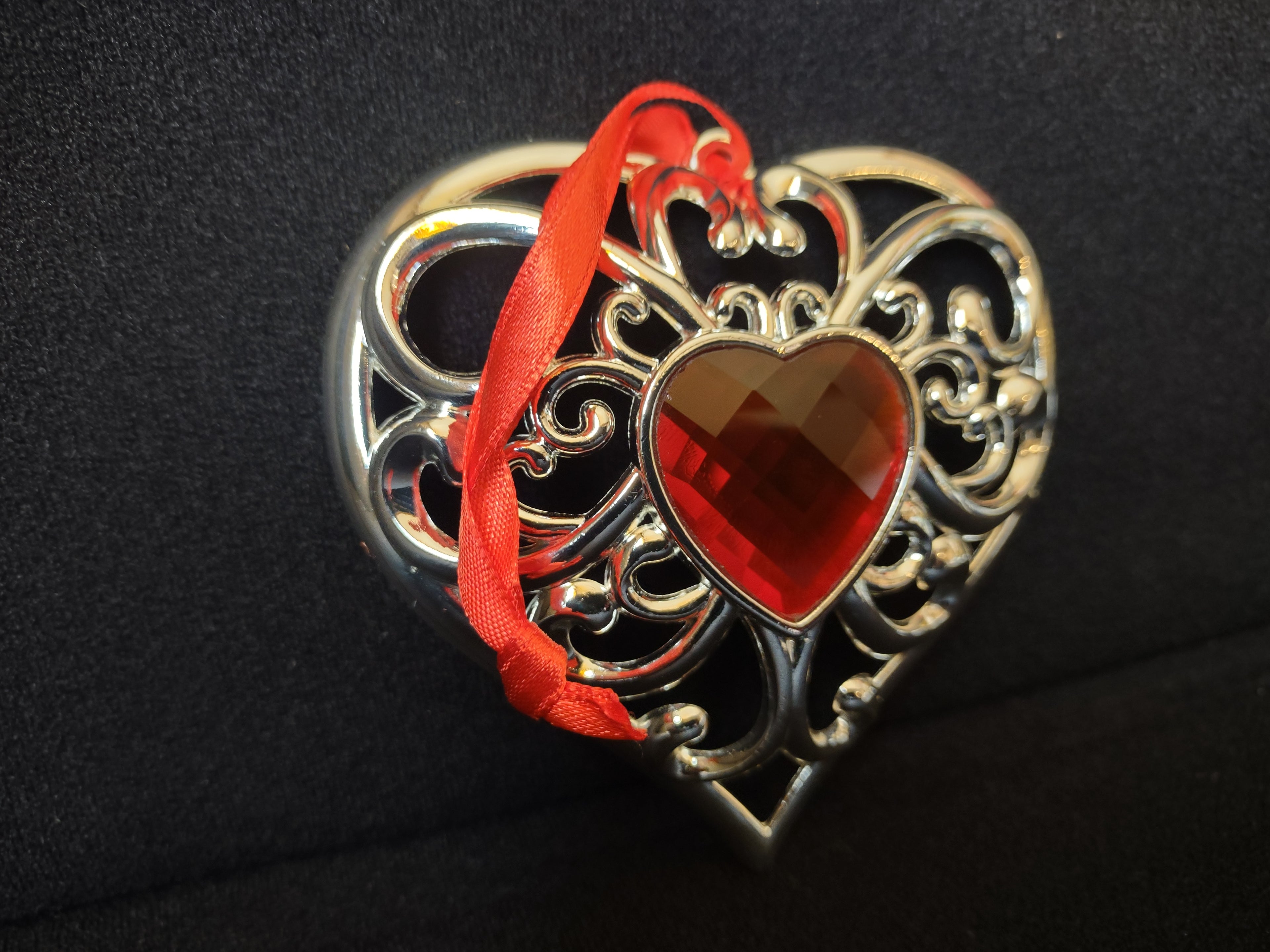 Lenox Red Gem Heart Christmas Tree Ornament (lot 1662)