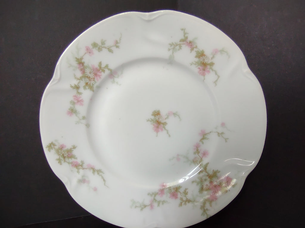 Haviland Limoges Salad/Dessert Plate Pink Thistle & Daisy (lot 882)