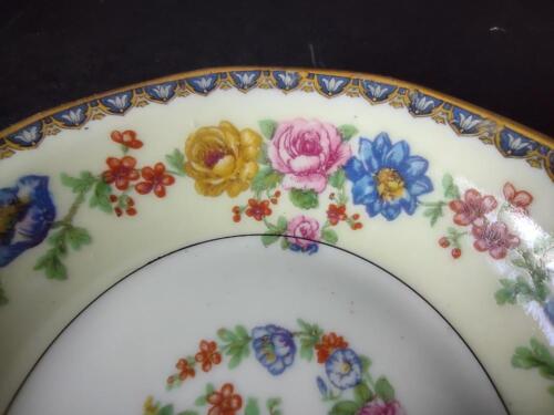 lot 795 Haviland Limoges Cheverny Luncheon Plate 8-1/2" Floral