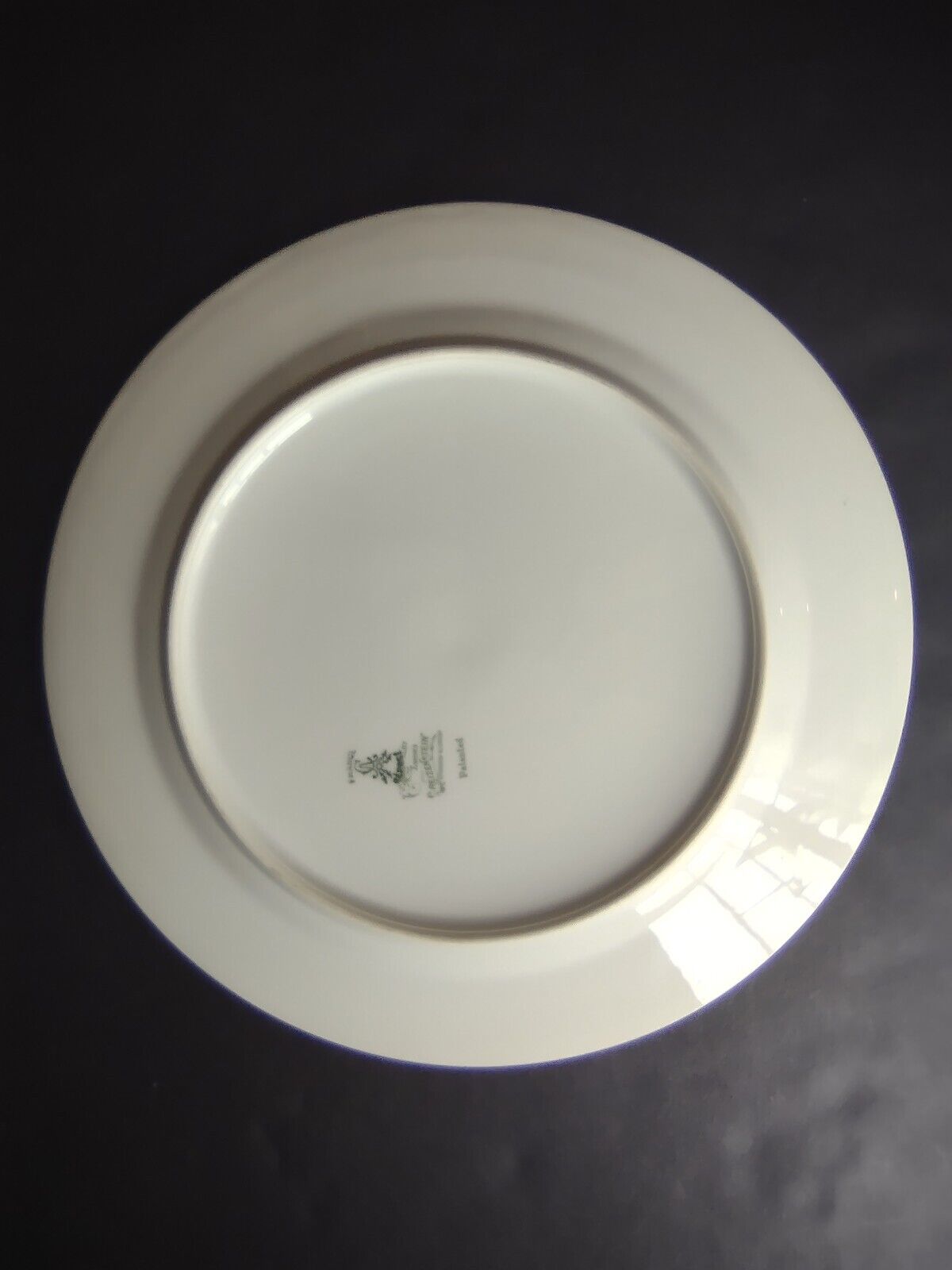 Depose Limoges Gold Trim Fruit Design Dinner Plate (lot 638)