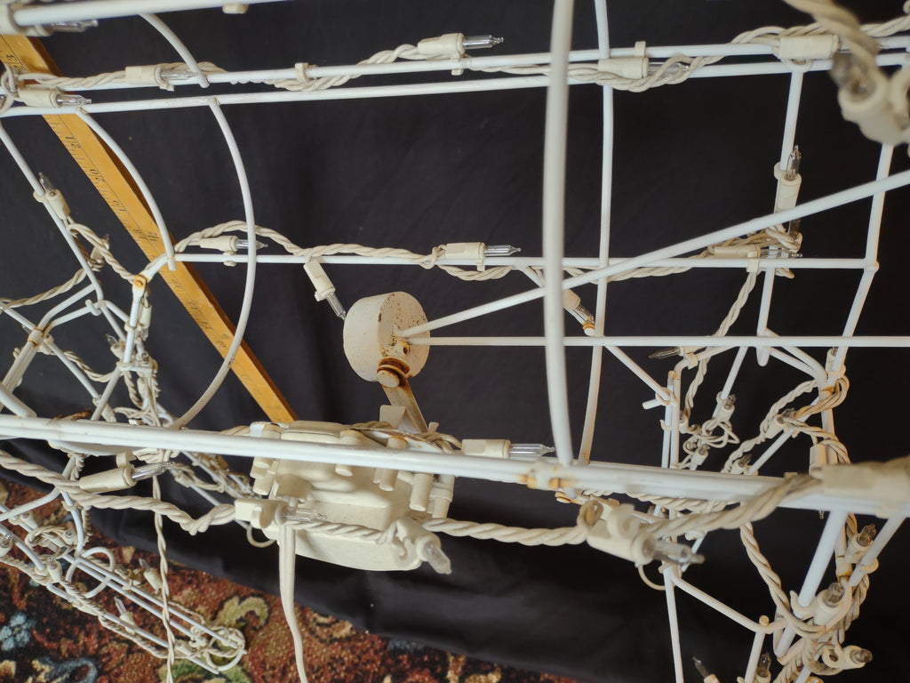 Vintage Outdoor White Wire Deer IMPERFECT Head Moves 25" (lot 3042c)