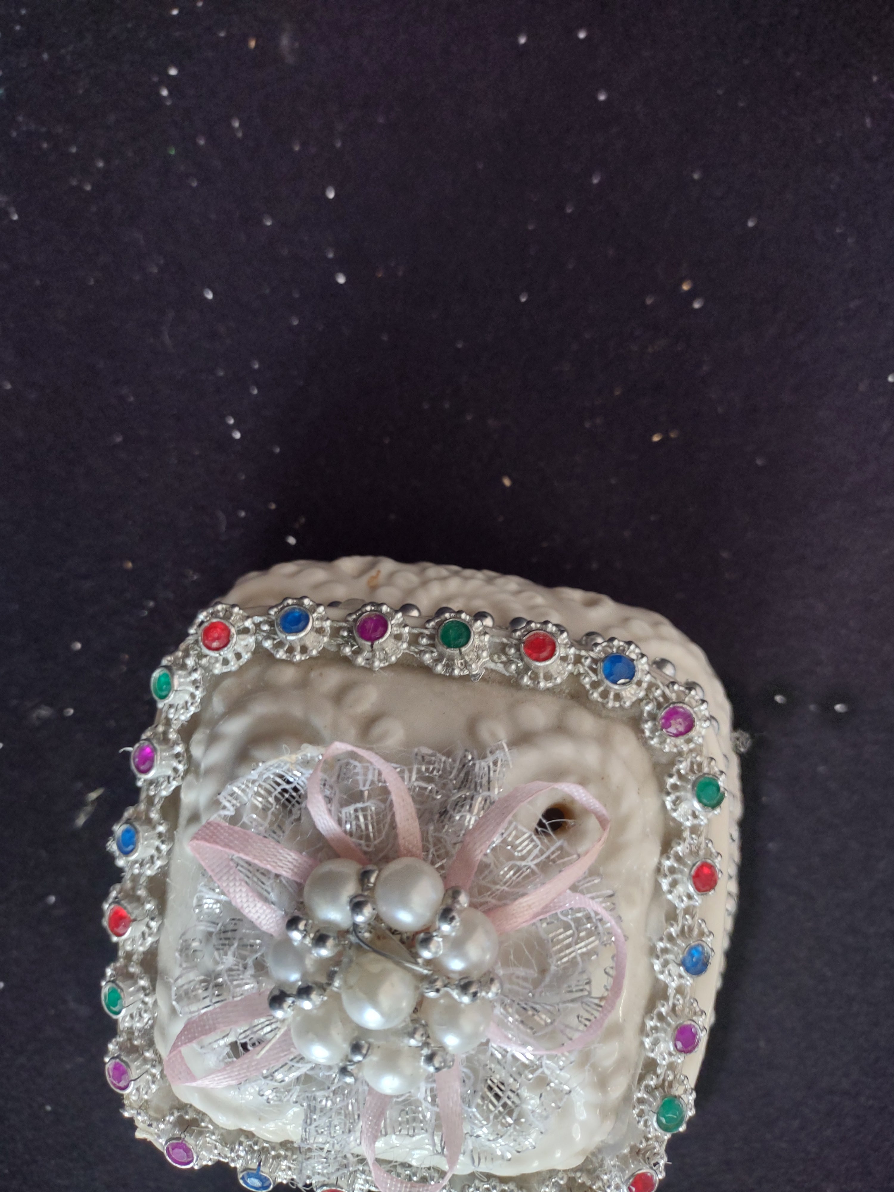 Ceramic Trinket Box (lot 2376)