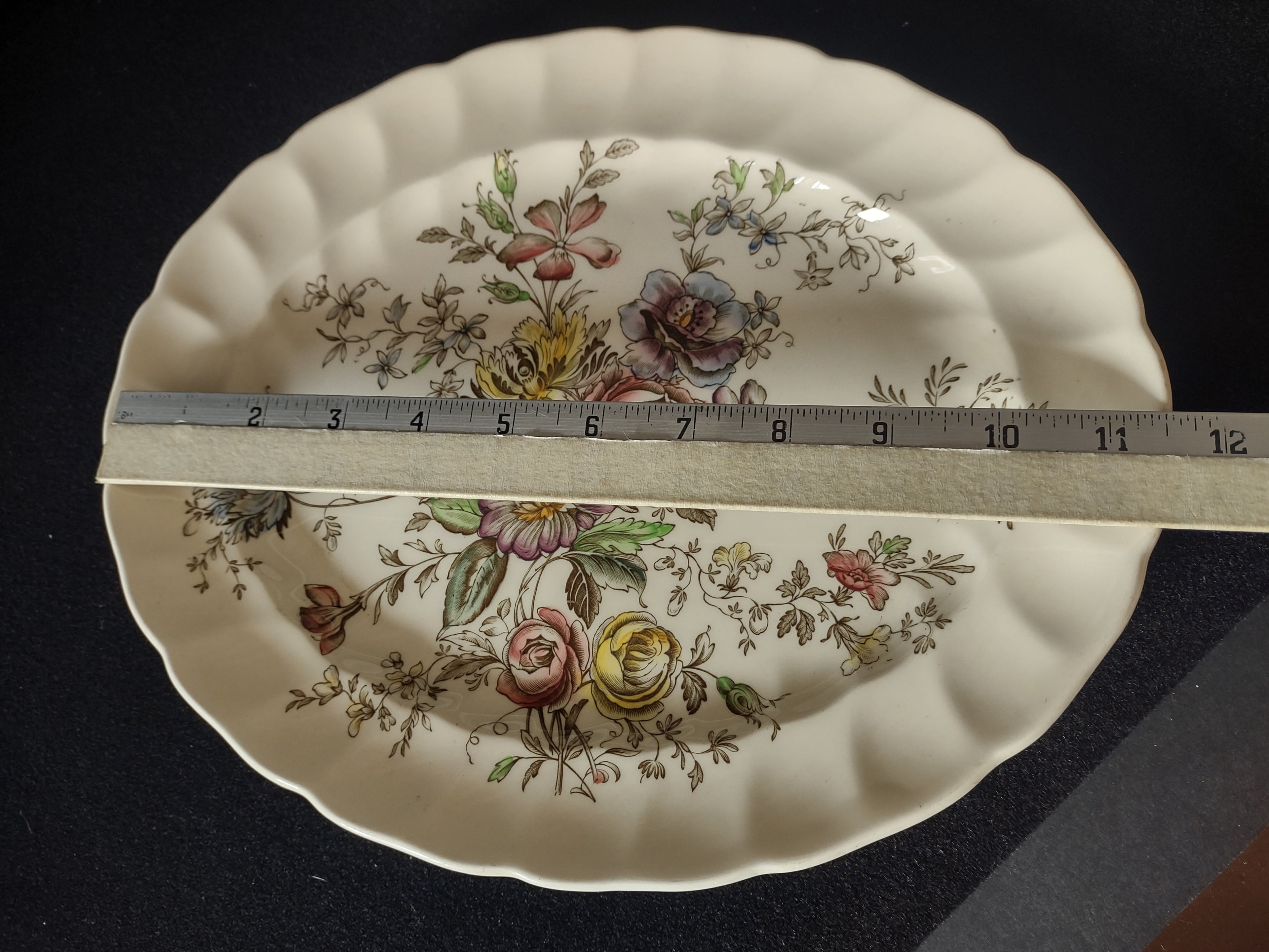 Vintage Johnson Bros Sheraton Ironstone England Serving Platter (lot 5621)