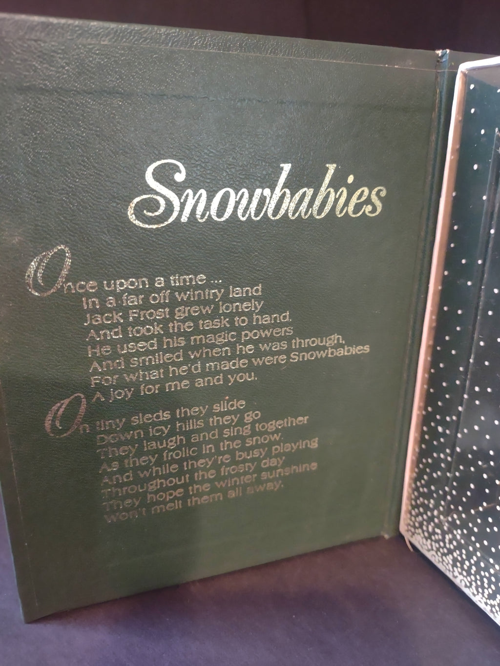 Snowbabies Winter Tales "A Special Delivery" (lot 1454)