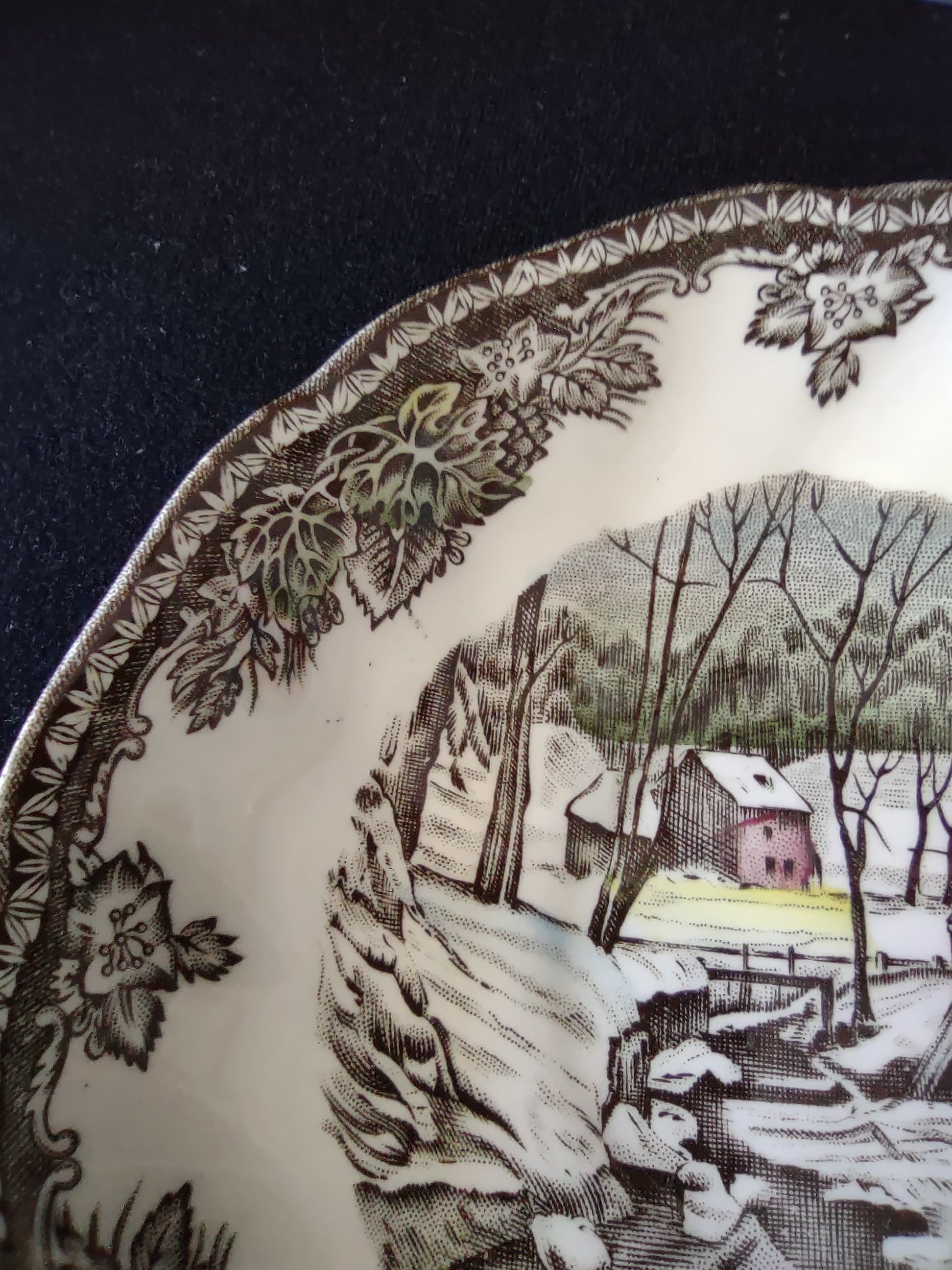 Vintage Johnson Brothers Teacup Saucer Ironstone Friendly Village x 4 (Lot 5534)