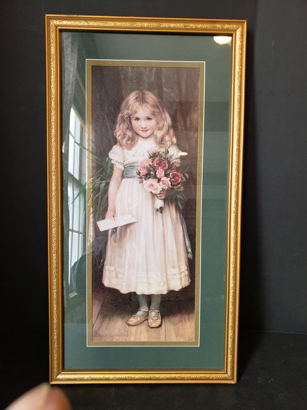 Vintage Home Interiors Homco Girl with Letter Golden Green (lot 2630c)