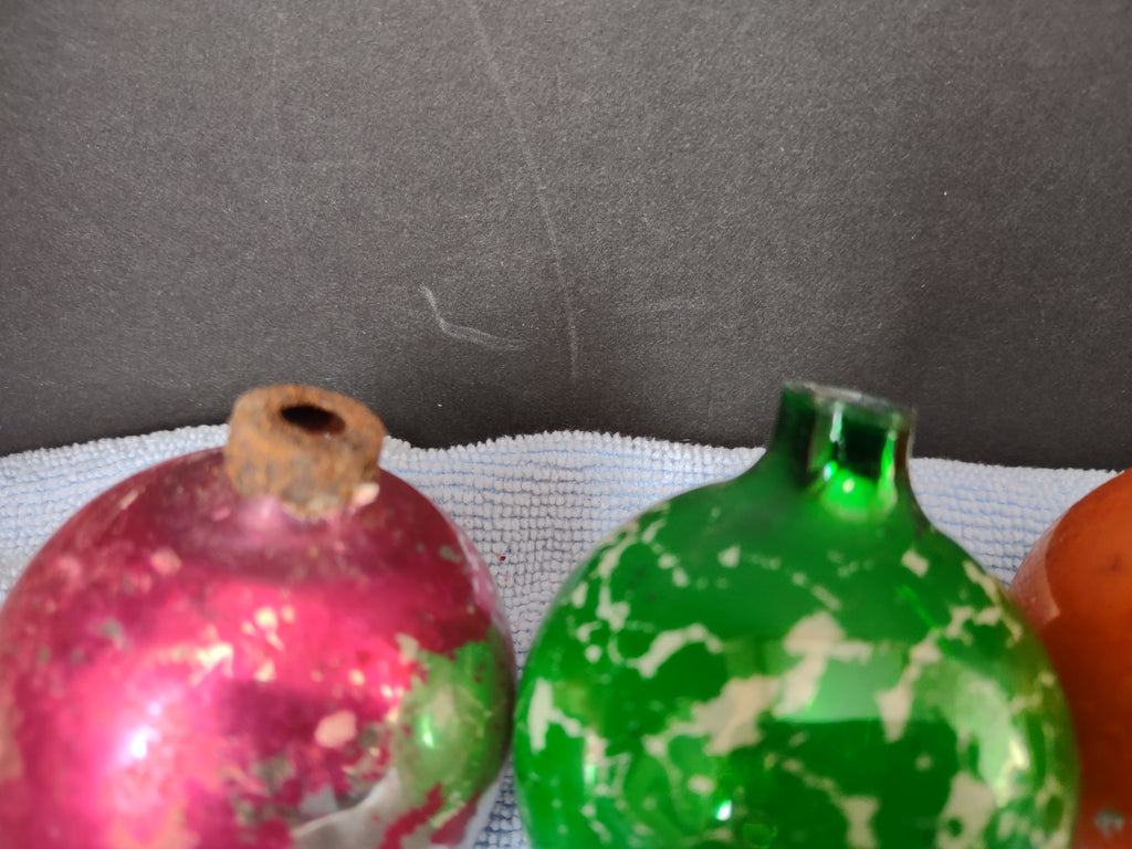 Vintage Christmas Ornament Red Bulb x 4 Shiny Brite 2-1/2" IMERFECT (lot 3452)