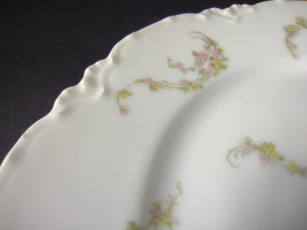 Haviland Limoges 7 x Luncheon Salad Plate Scalloped Edge Flowers (lot 829)