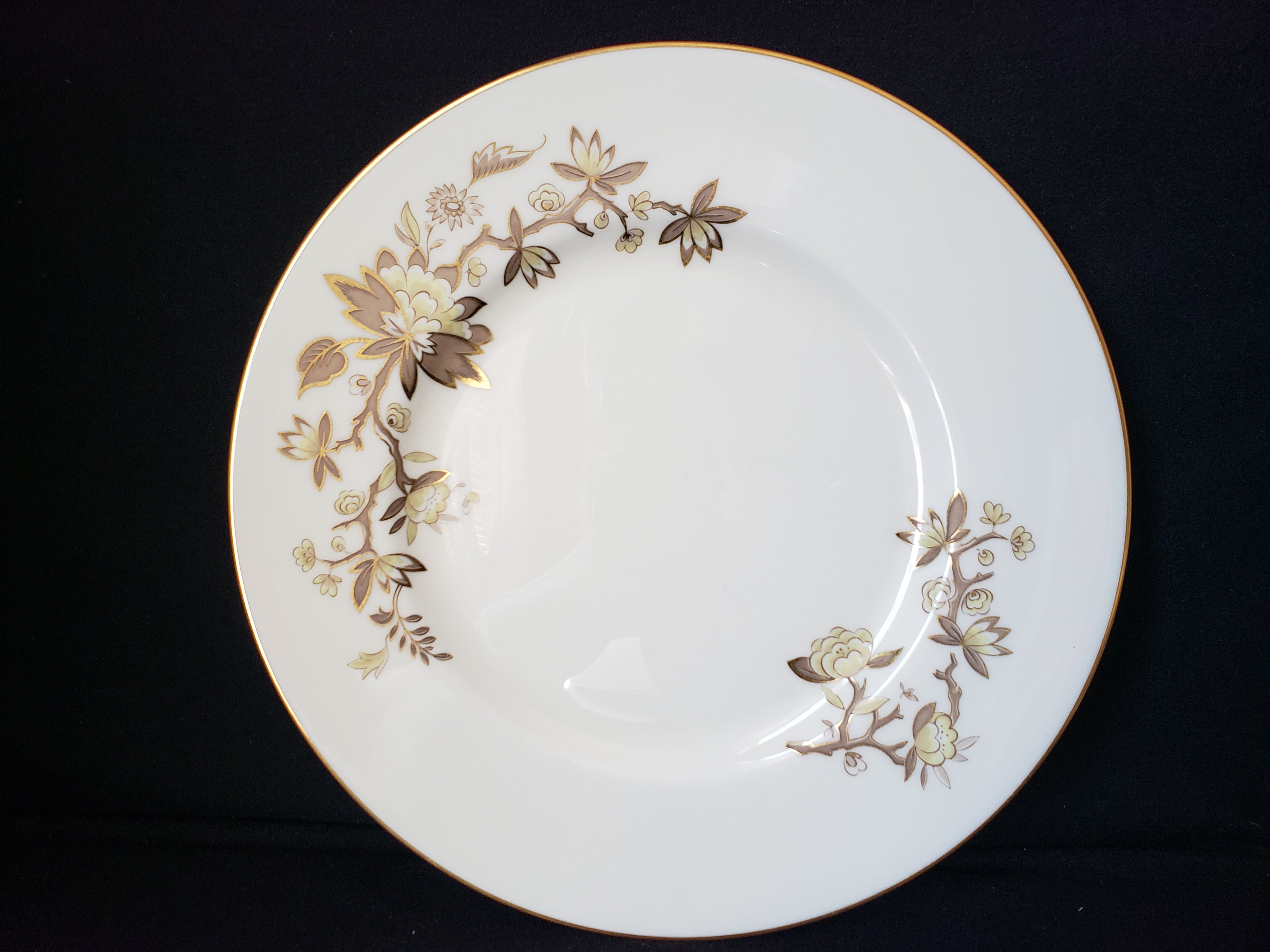 Vintage Royal Worcester Reverie Dinner Plate 10-1/2" (lot 2135)