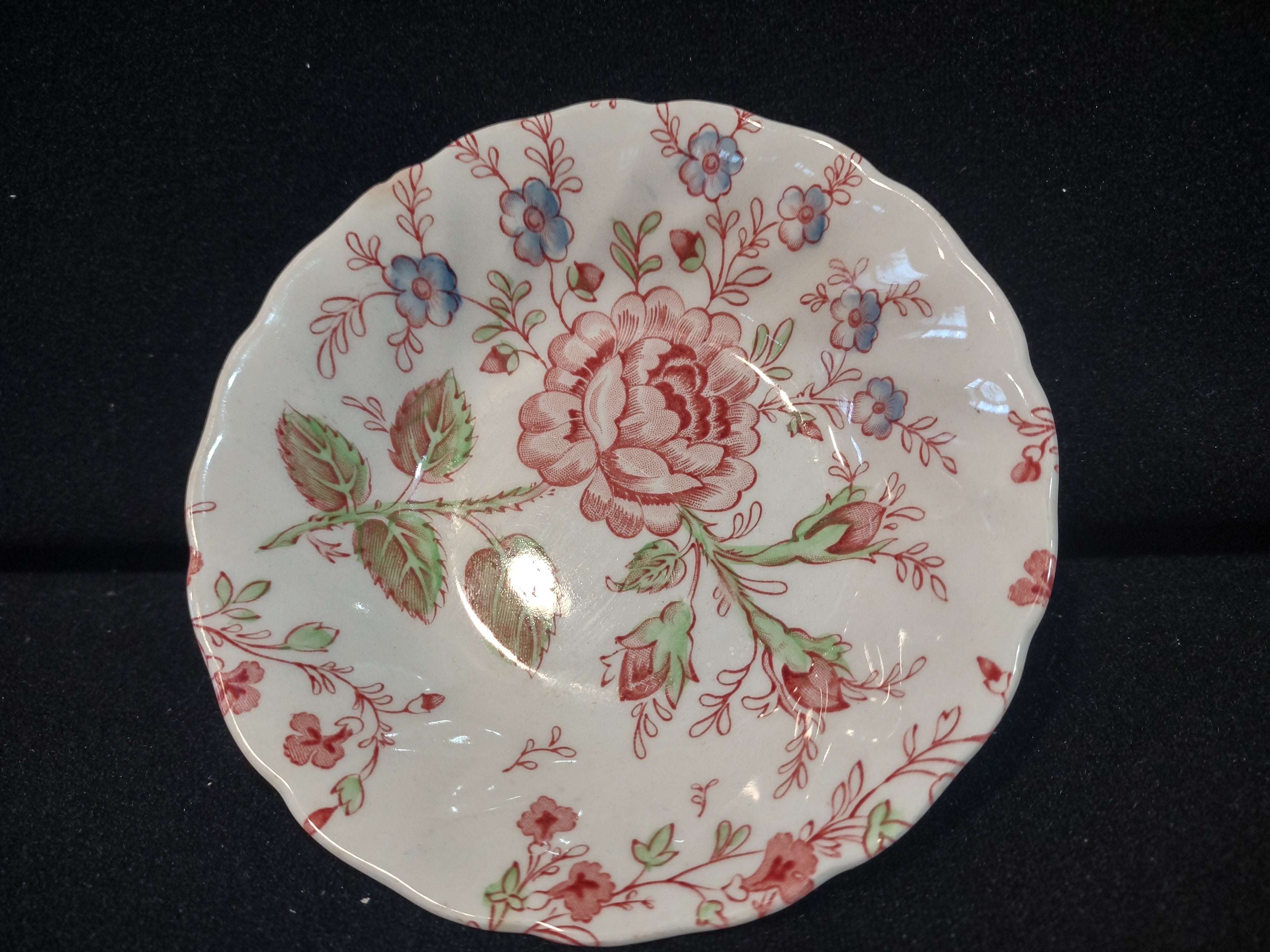 Vintage Small Serving Bowl Rose Chintz Johnson Bros Red Stamp (lot 5693)
