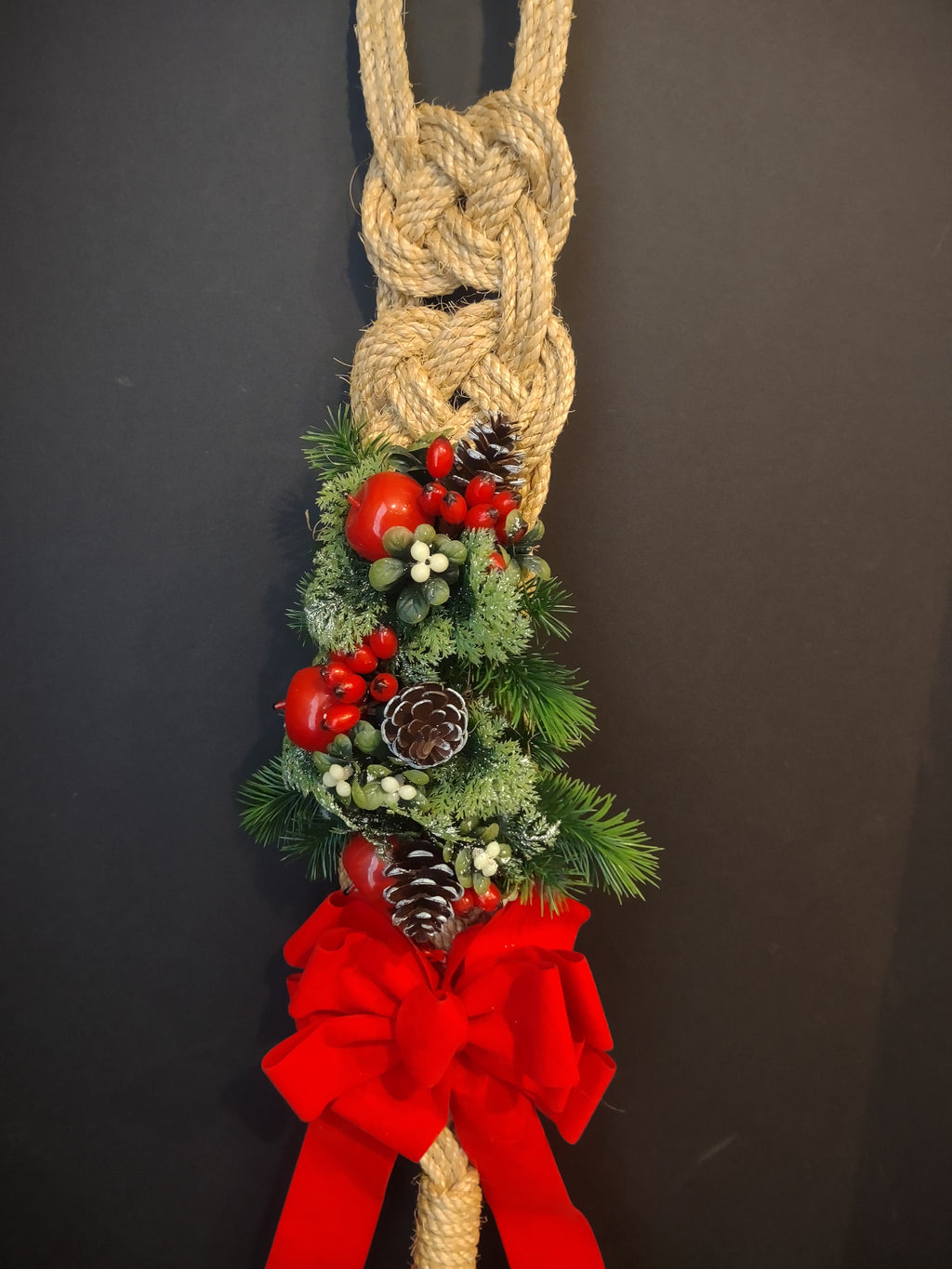 Christmas Holidays Wall Front Door Decor Pine Cone (lot 1238)