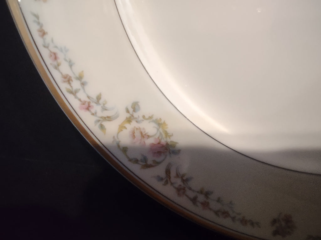Haviland Limoges French Chic Rose Gold Trim Luncheon/Salad Plate (lot 1088)
