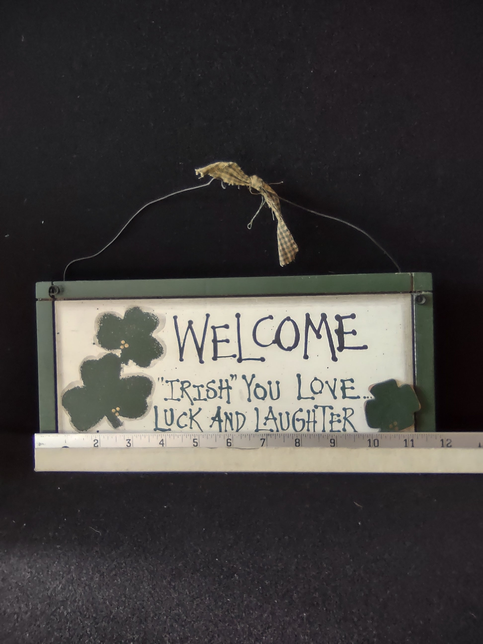Vintage Wooden Welcome Wall Hanging Irish Love Luck Laughter Shamrock (Lot5198t