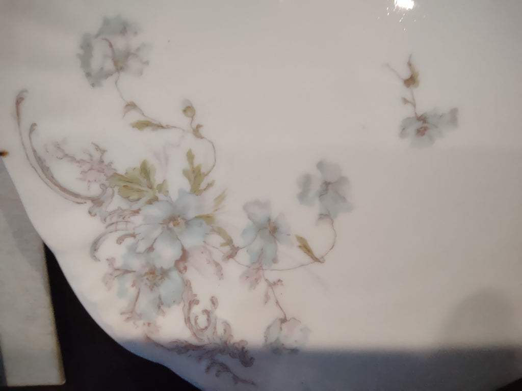 A L Limoges Set Luncheon & Dessert Plate Blue Daisy Flower (lot 1086)
