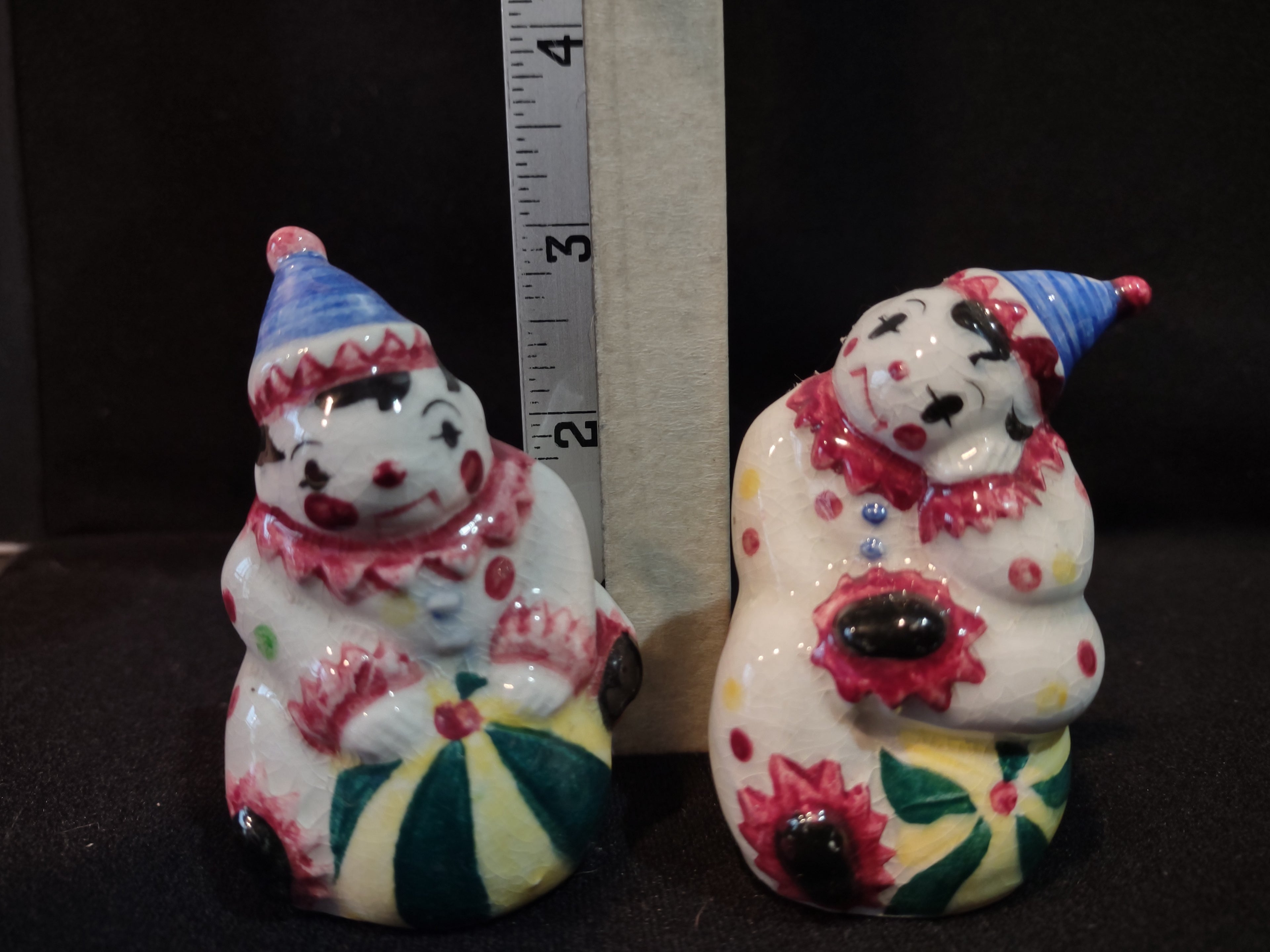 Vintage Japan Ceramic Salt and Pepper Shaker Clowns (lot 5373)