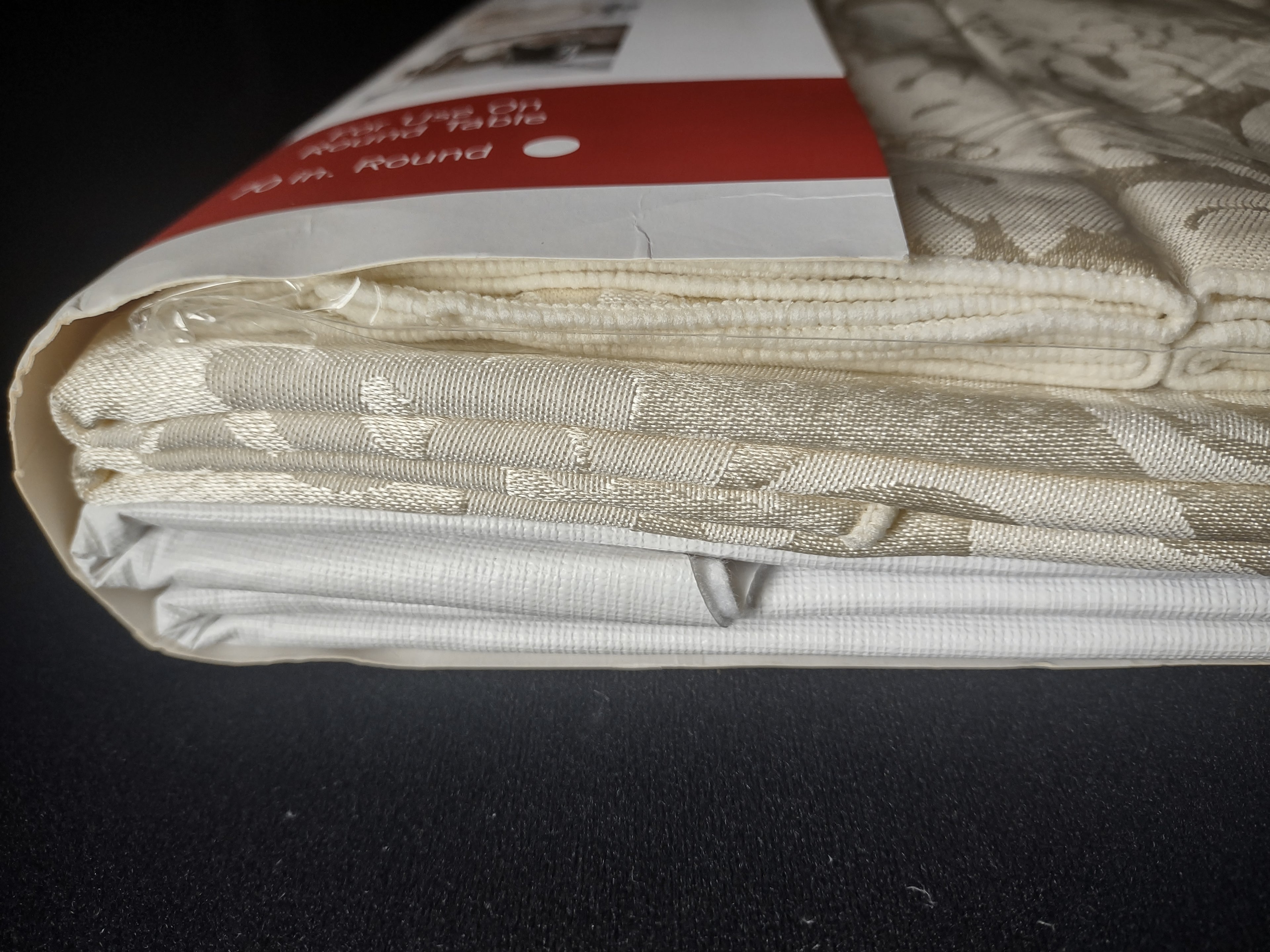 Ivory Table Round 70" Tablecloth Vinyl Table Pad 6 Coordinating Napkins lot 1743