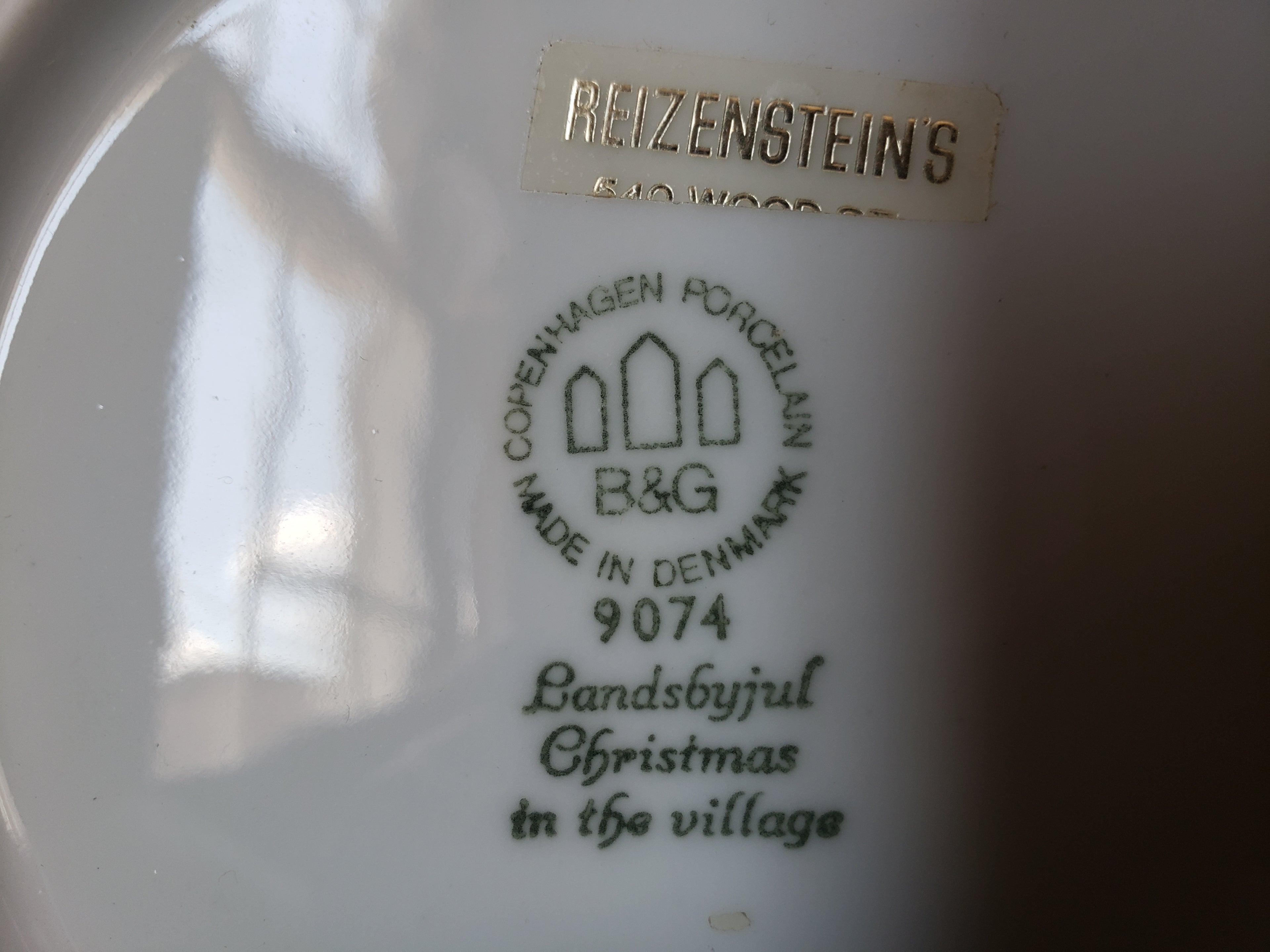 B & G Copenhagen Porcelain Wall Plate Christmas in the Village Blue (lot 2192)