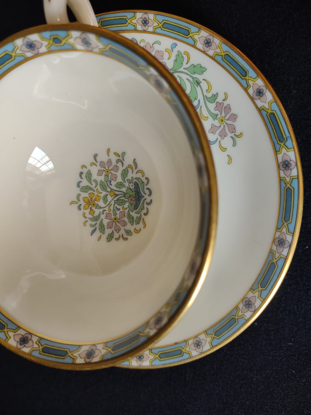 Vintage Lenox Tea Cup with Mystic Saucer Black Stamp (lot 1811)