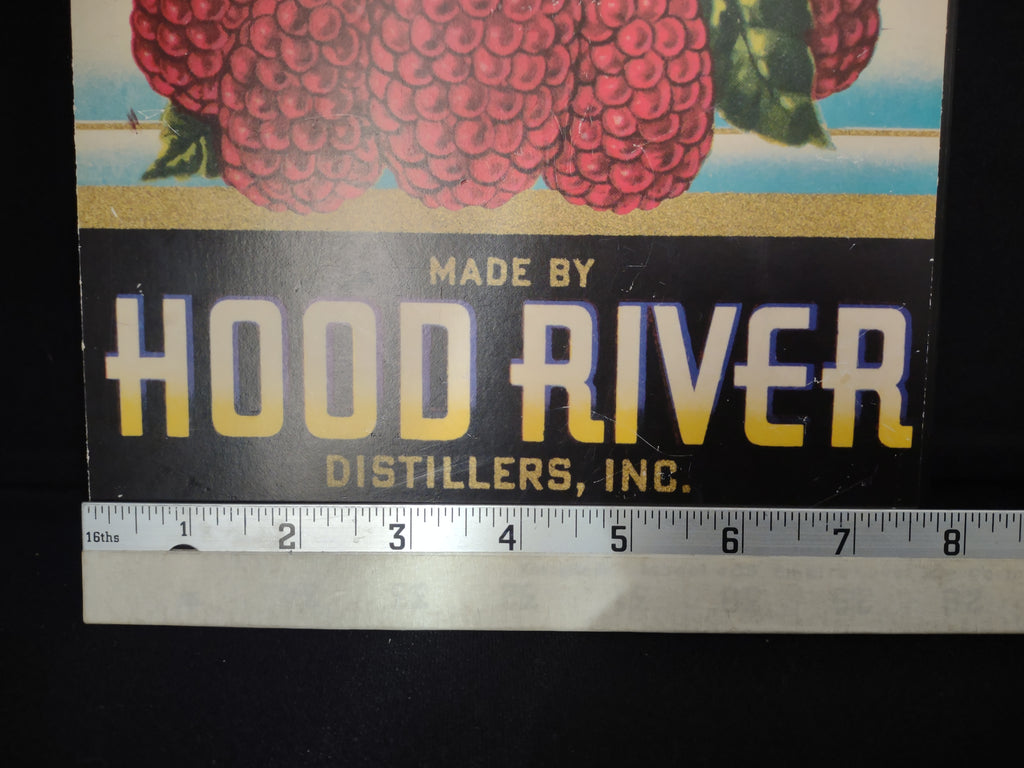Wood Sign Plaque Picture Hood River Oregon Loganberry Wine (lot 2512c)
