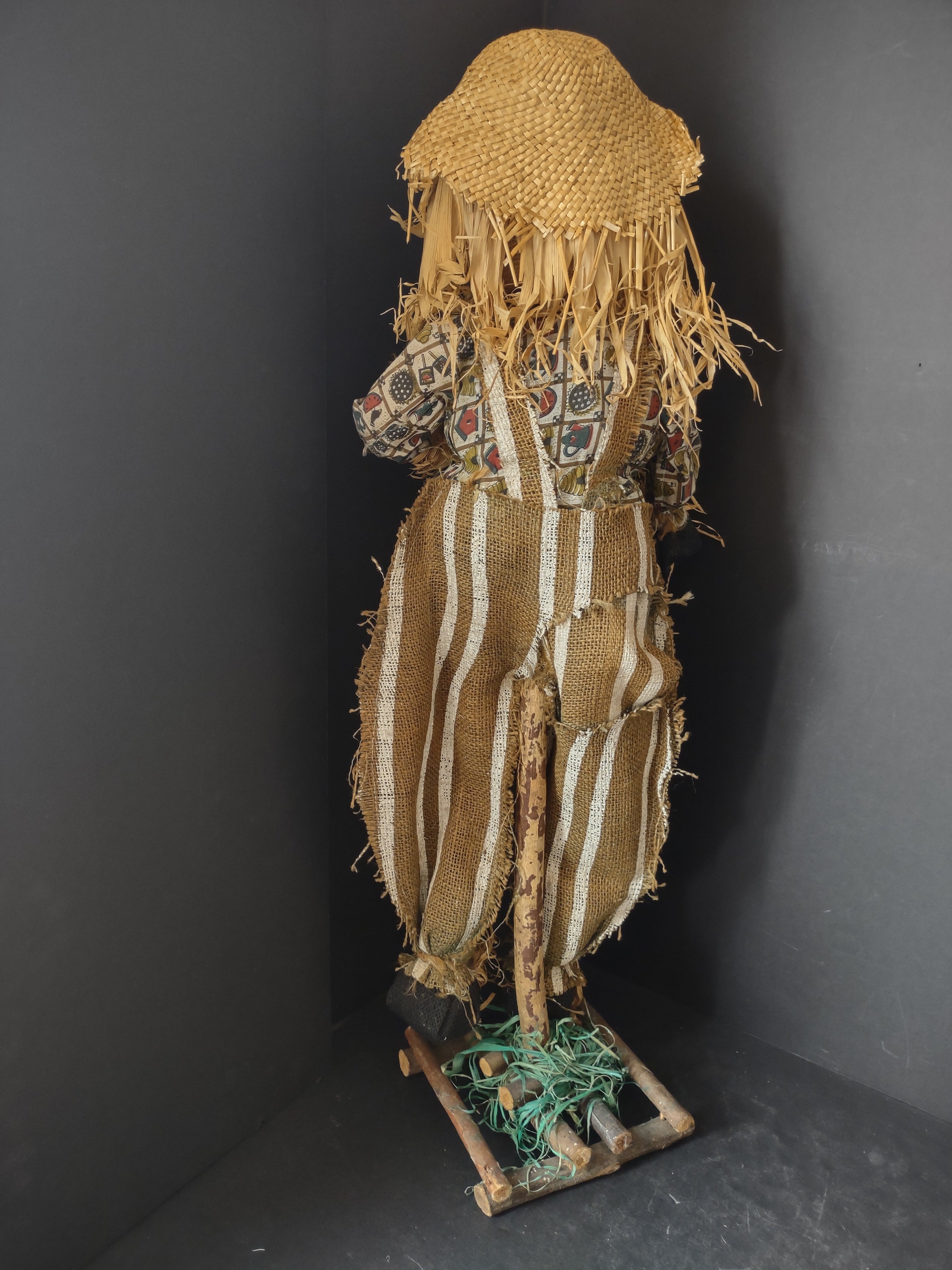 Halloween Fall 32" Scarecrow Standing Primitive Rustic (lot 3080j)