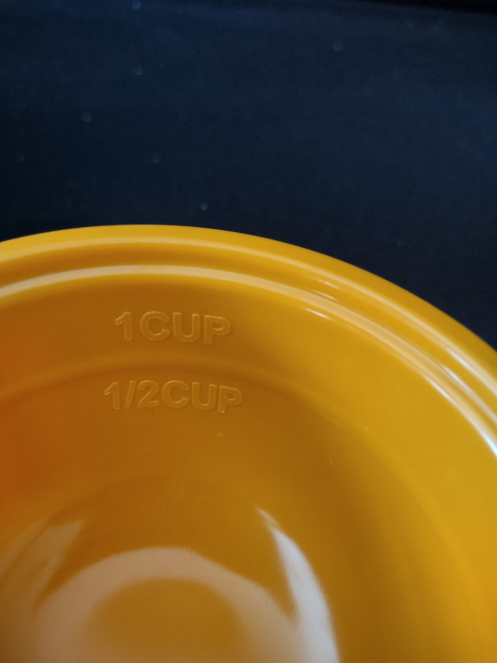 Halloween/Harvest Orange Plastic Measuring Cups (Lot 3129)