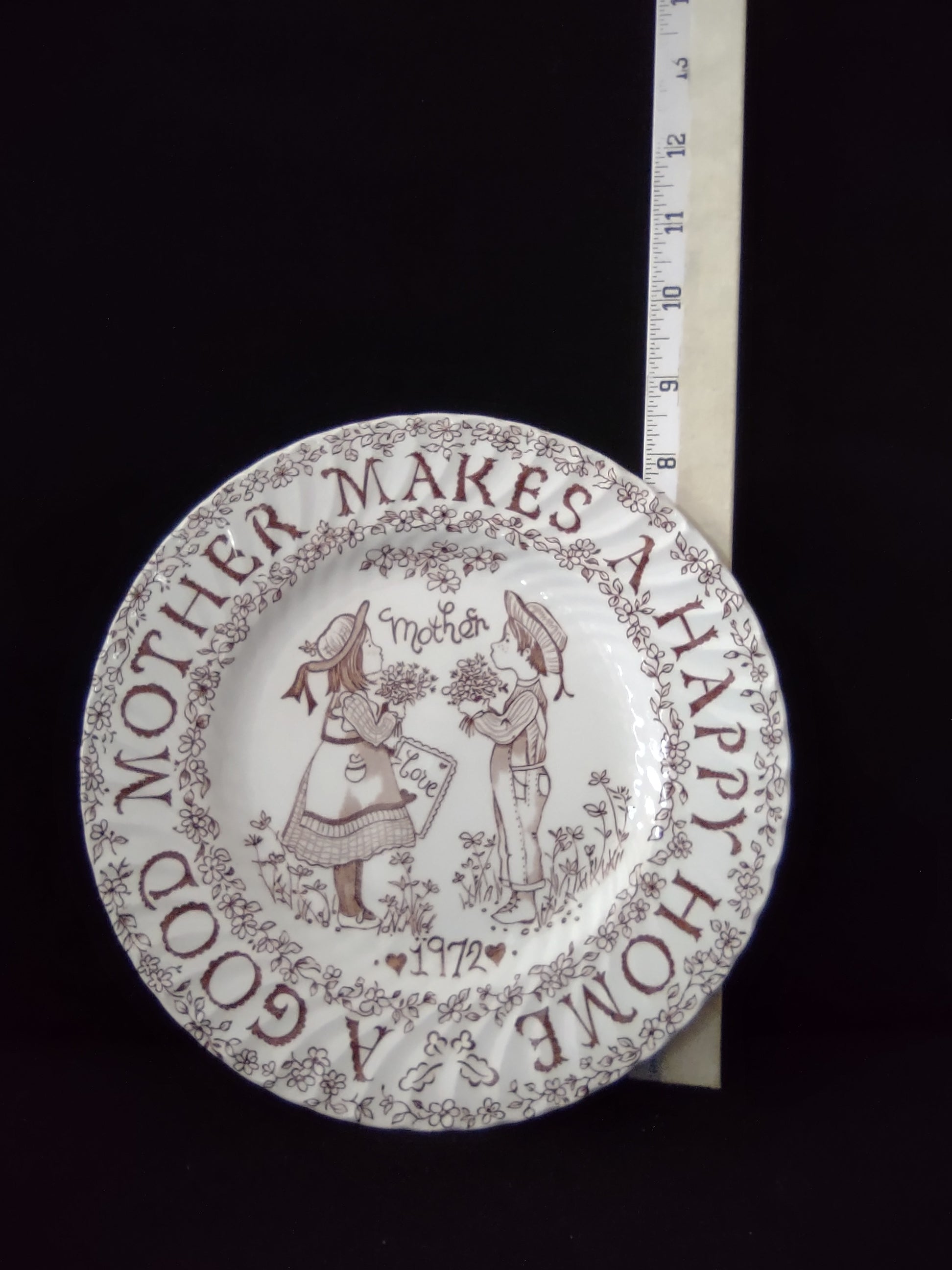 Vintage Royal Crownford Mother's Day Plate 1972 Good Mother Happy Home (Lot 4019