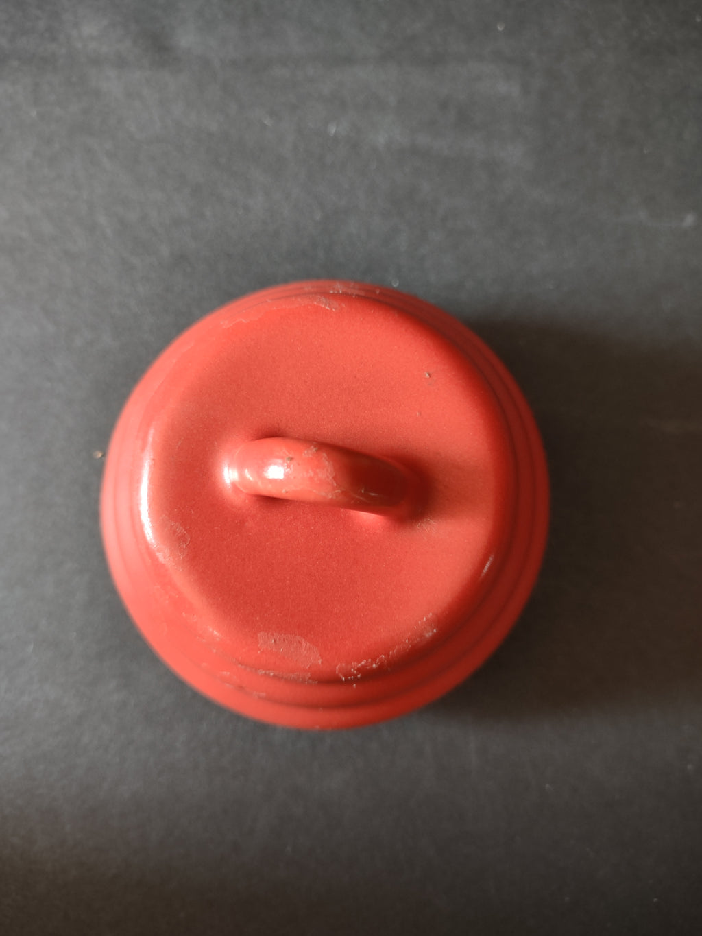 Ceramic Teapot Red Pink Ombre Beehive Lid Art Deco (Lot 5318)