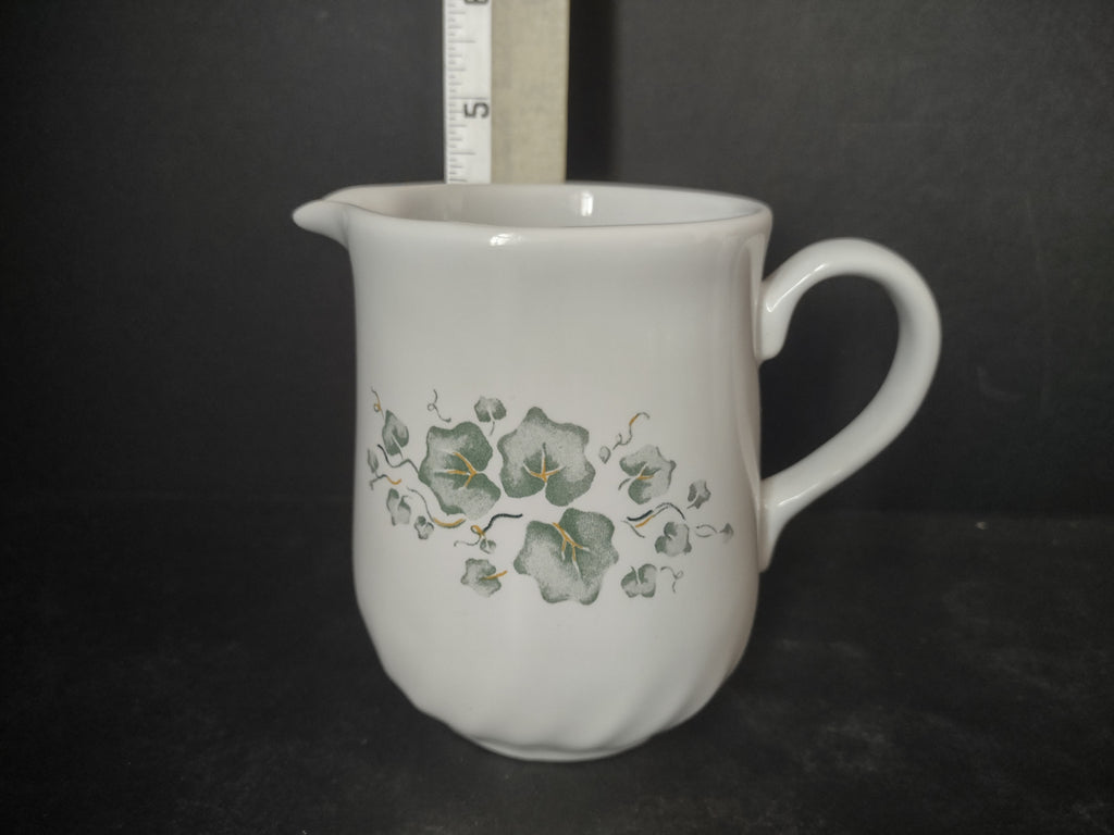 Corelle Corning Callaway Ivy Creamer Pitcher Syrop 5" (lot 2926c)