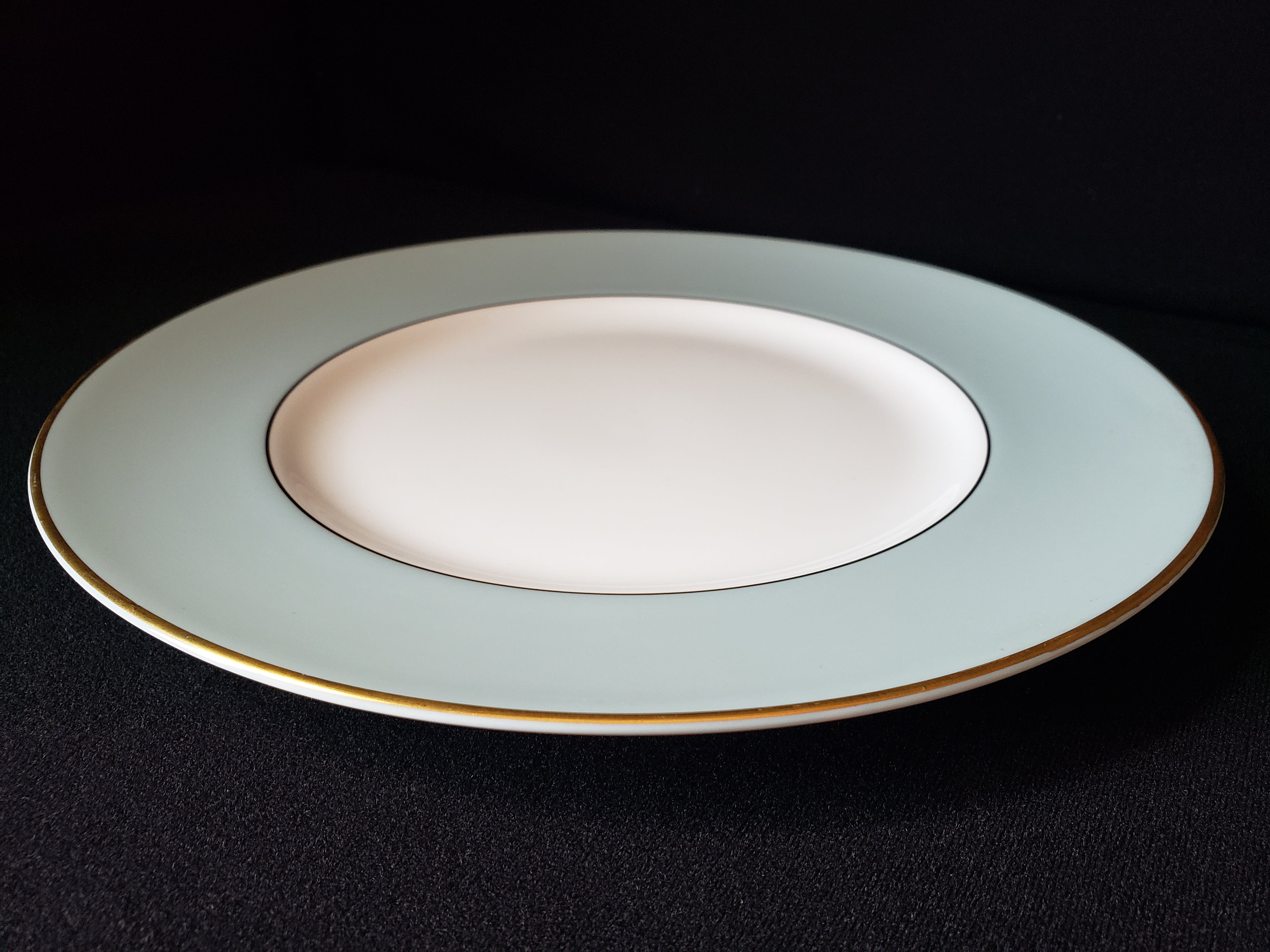 Vintage Royal Worcester Cynthia Dinner Plate 10-1/2" (lot 2115)