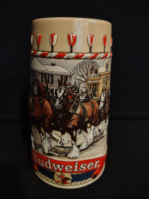 1986 B Series Budweiser Holiday Christmas Beer Stein Clydesdale Mug (lot 2540j)