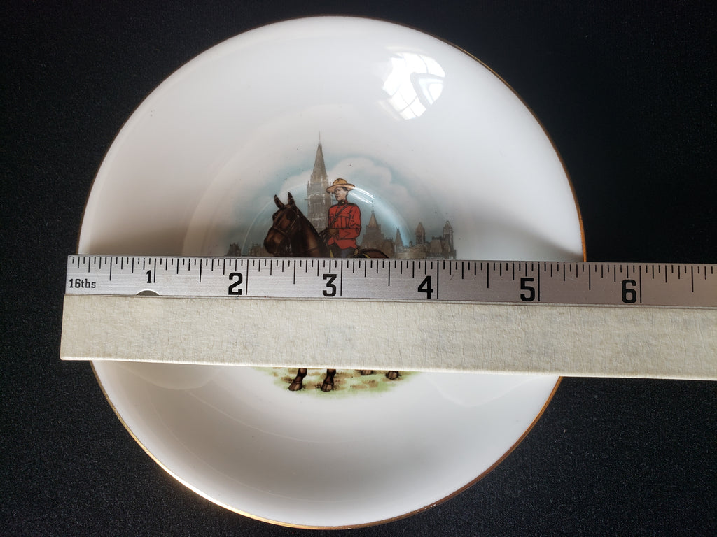 Vintage Royal Albert Bone China Parliament Guard Tea Cut and Saucer (lot 2019)