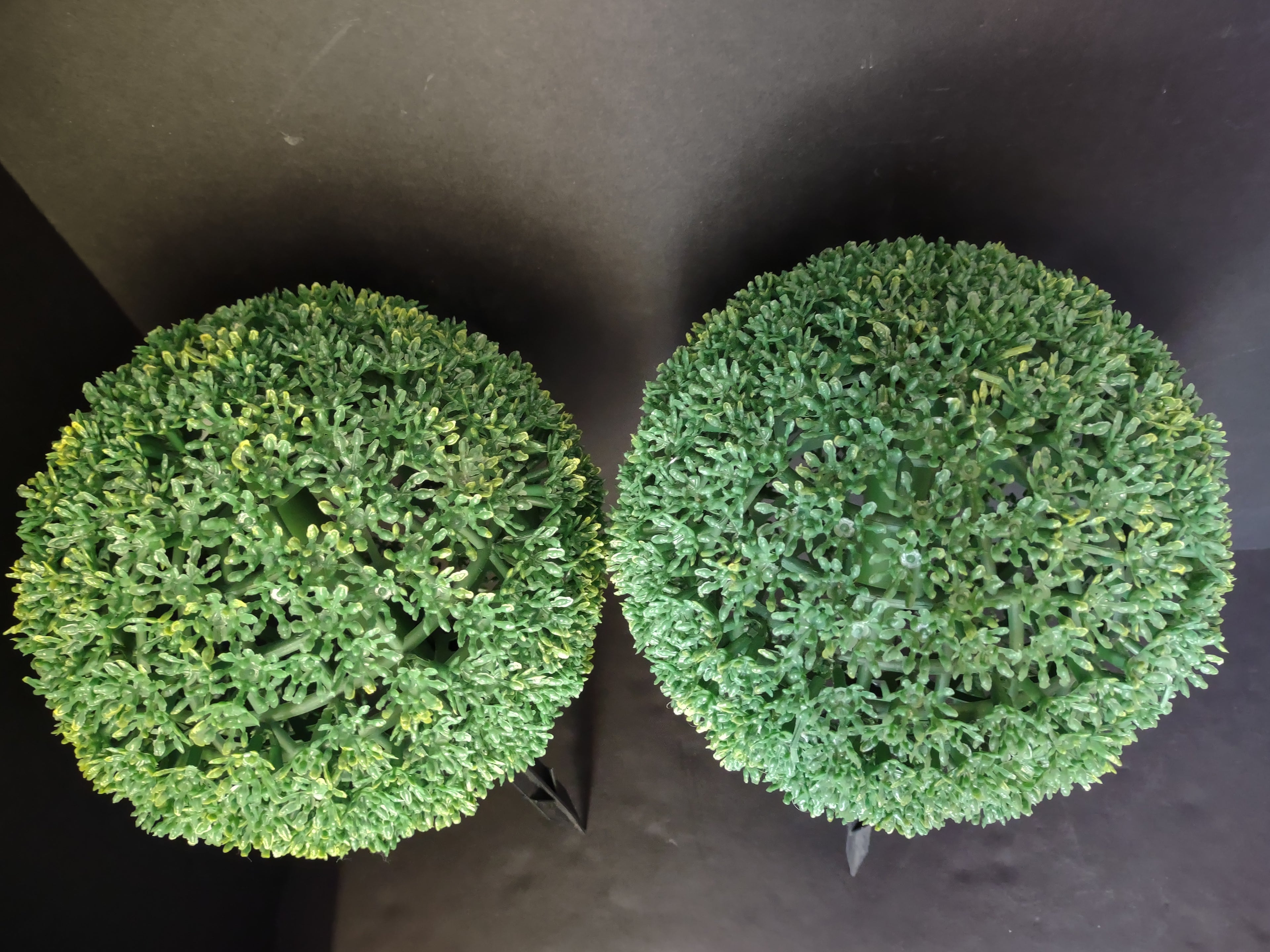 Set of 2 Artificial Green Shrub on Stake 8" (lot 1626)