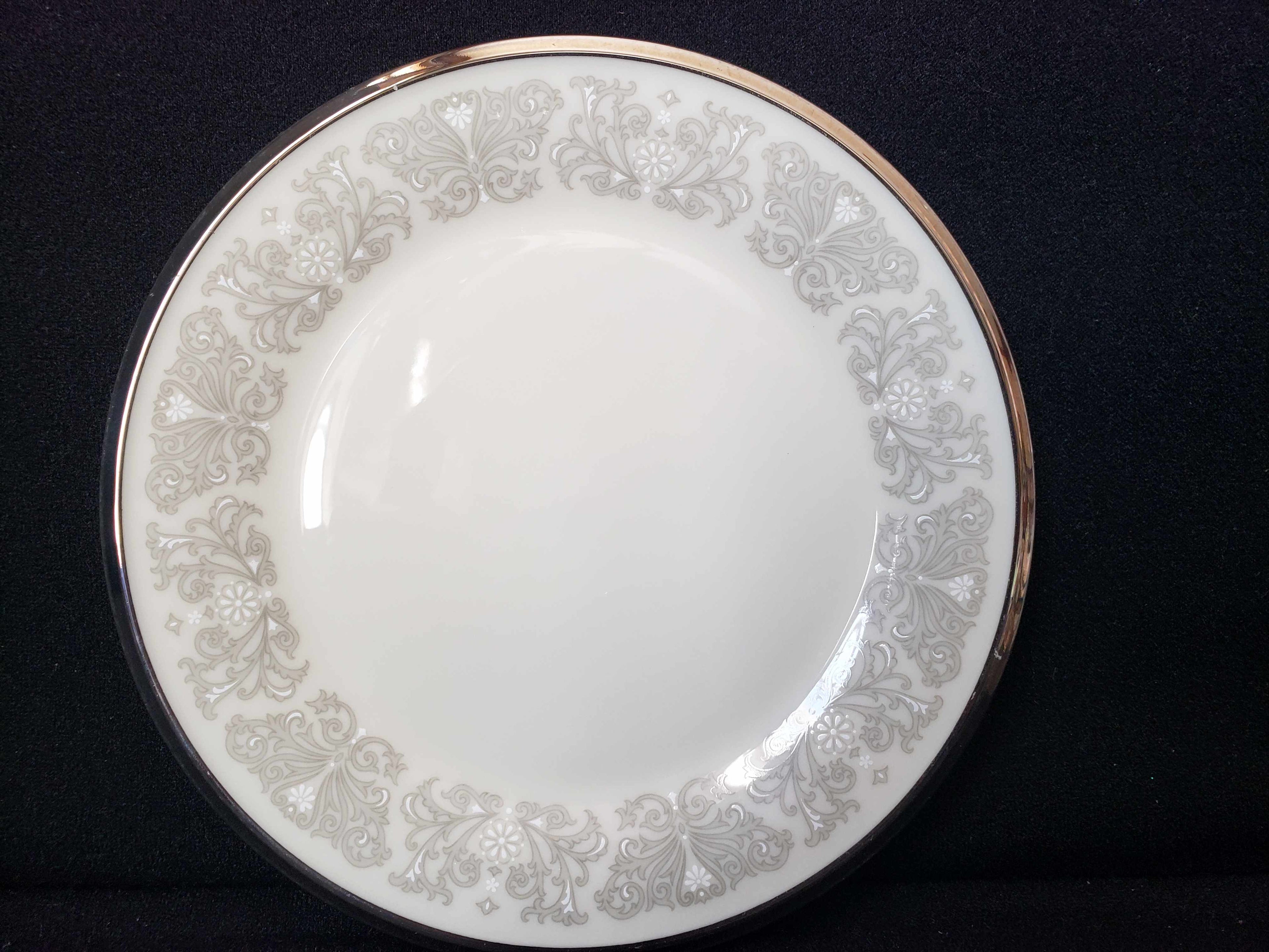 Vintage Lenox Snow Lily Bread or Dessert Plate 6-3/8"(lot 1967)