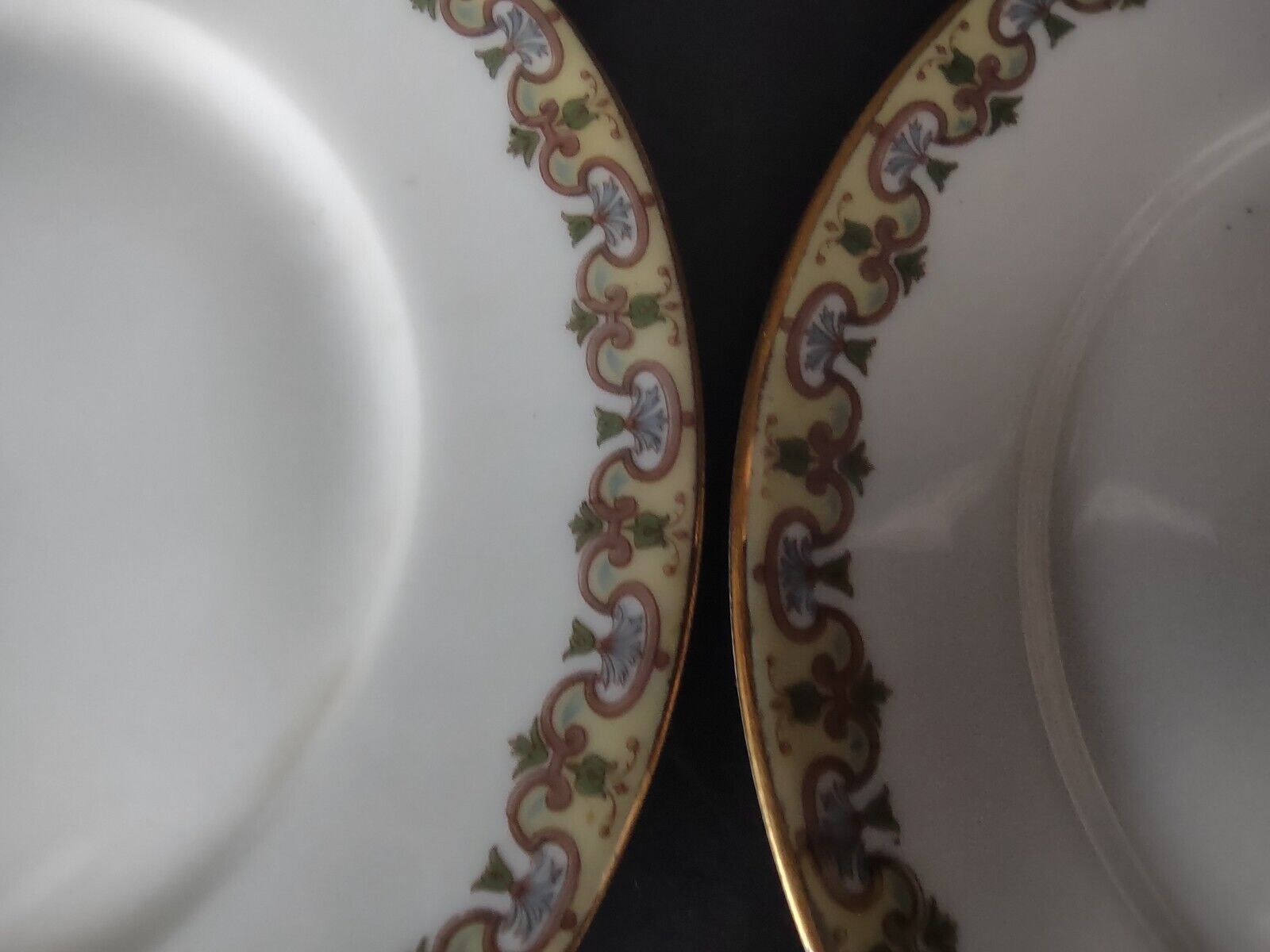 Wm Guering Limoges France 4 x Salad Plate Yellow Gold Design (lot 530)