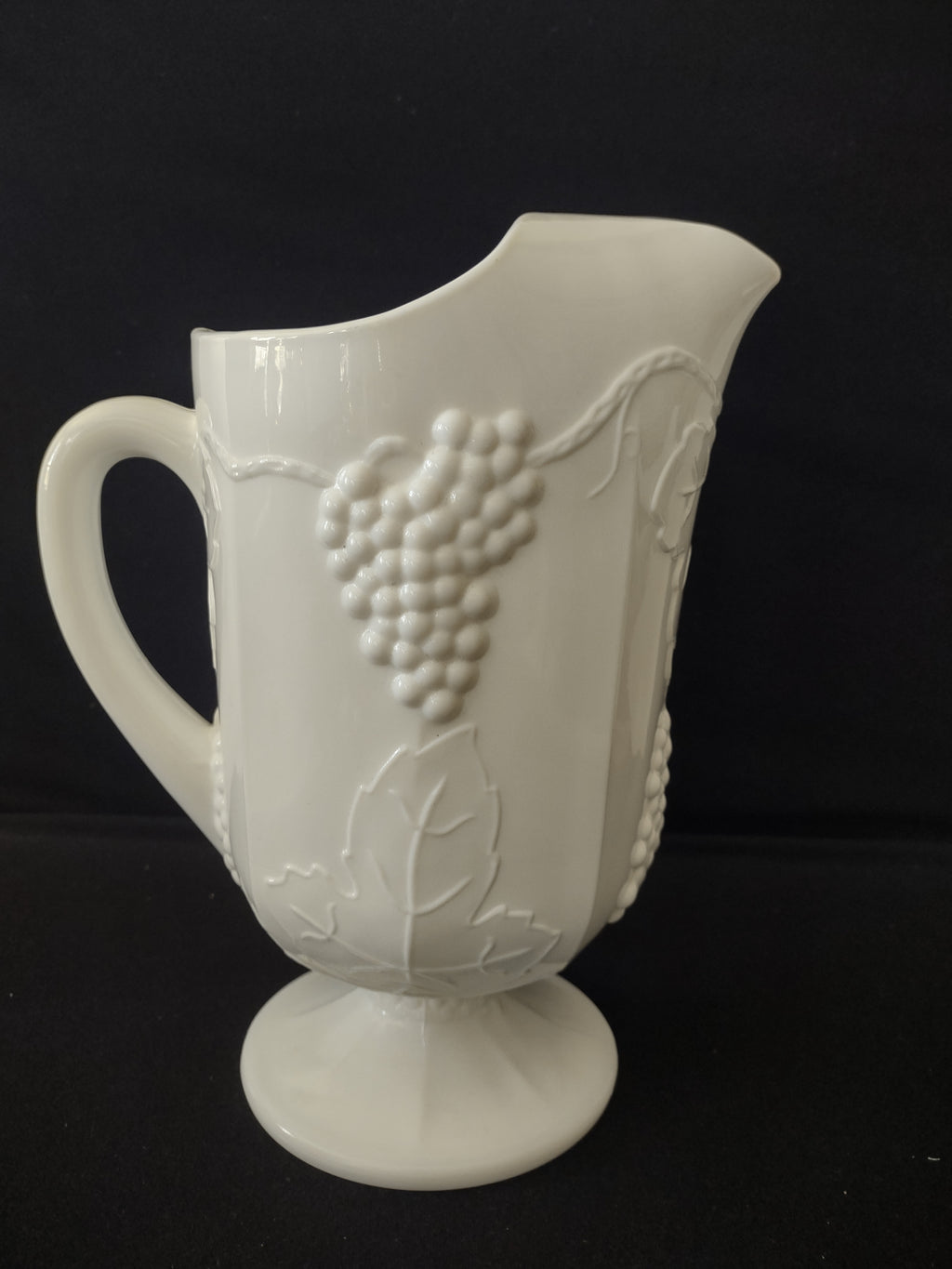 Vintage Indiana Glass Colony Harvest Grape Milk Glass Pitcher (Lot 3269)