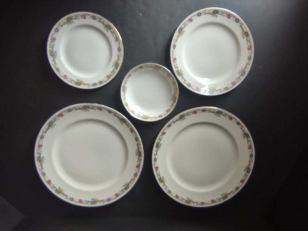 Depose Ahrenfeldt Limoges Dinner Dessert Bread Plate Pink Yellow Rose Gold (861)
