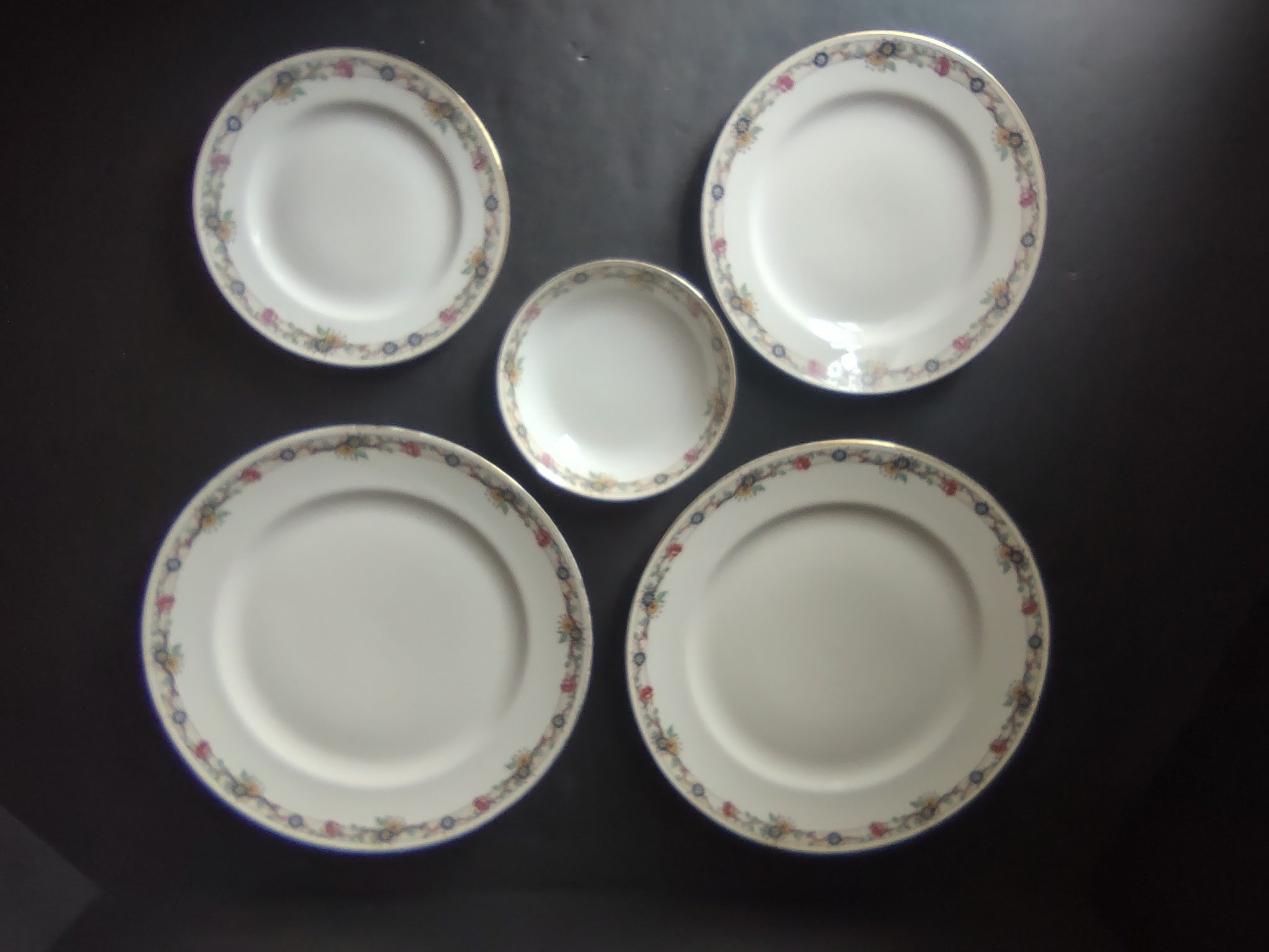 Depose Ahrenfeldt Limoges Dinner Dessert Bread Plate Pink Yellow Rose Gold (861)